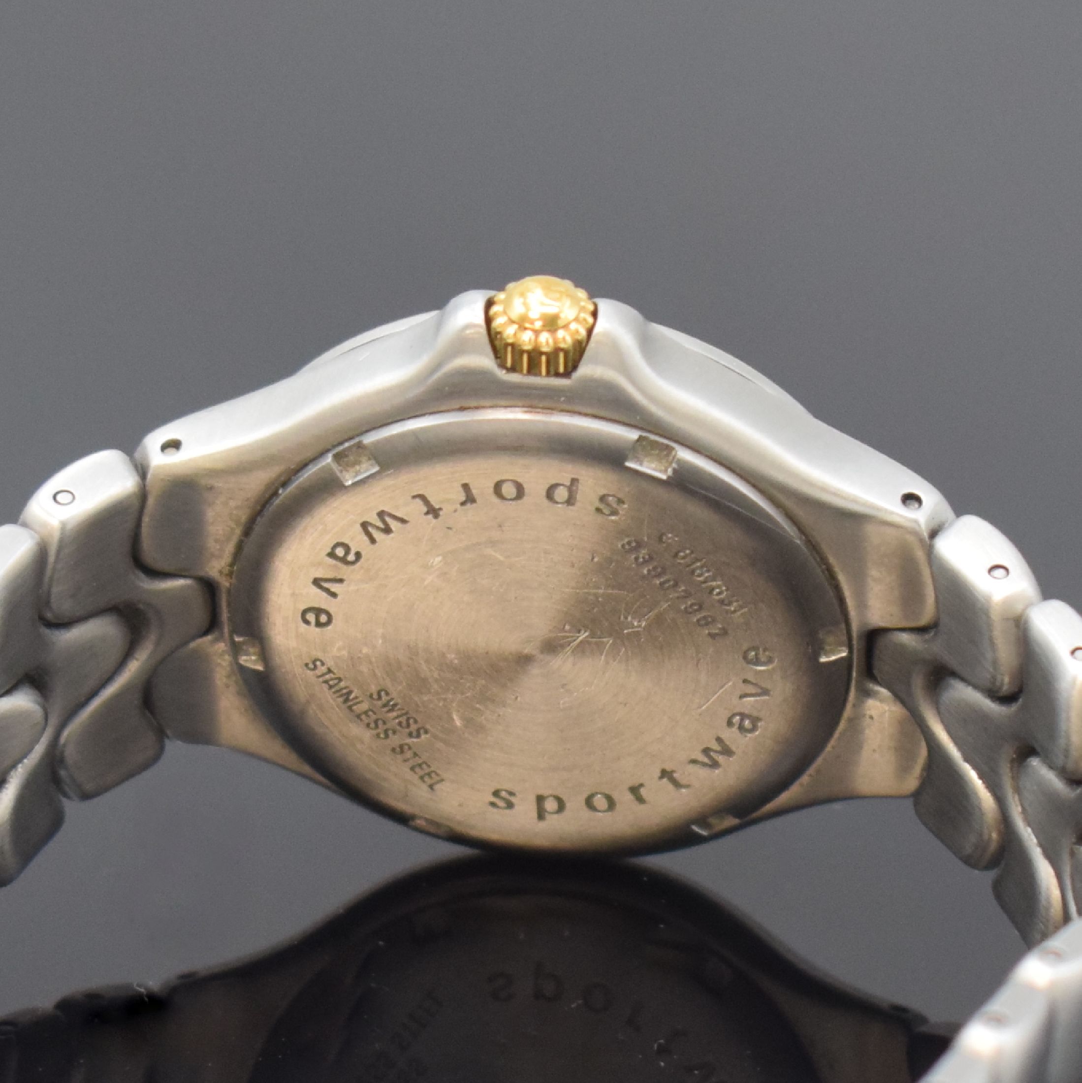 Detail c: EBEL Herrenarmbanduhr Model Sportwave Referenz 6187631, Schweiz um 2005, quarz, Edelstahl/Gold komb. inkl. Gliederband m. dopp. Faltschl., Boden ...