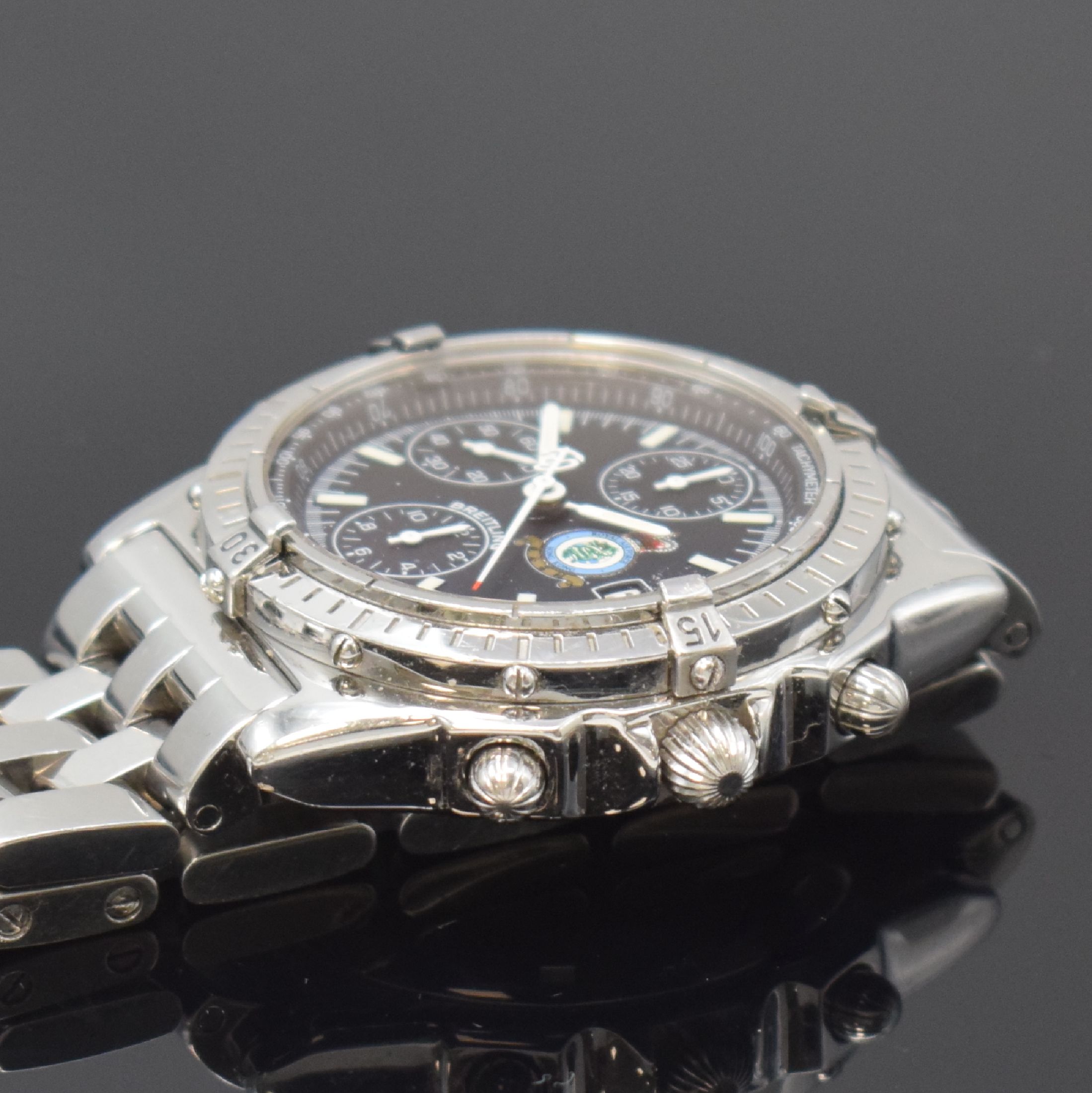 Detail c: BREITLING Chronomat RAF Hong Kong auf 1997 Stück limitierter Armbandchronograph Referenz A13050.1, Schweiz um 1997, Automatik, Edelstahlgeh. inkl. ...