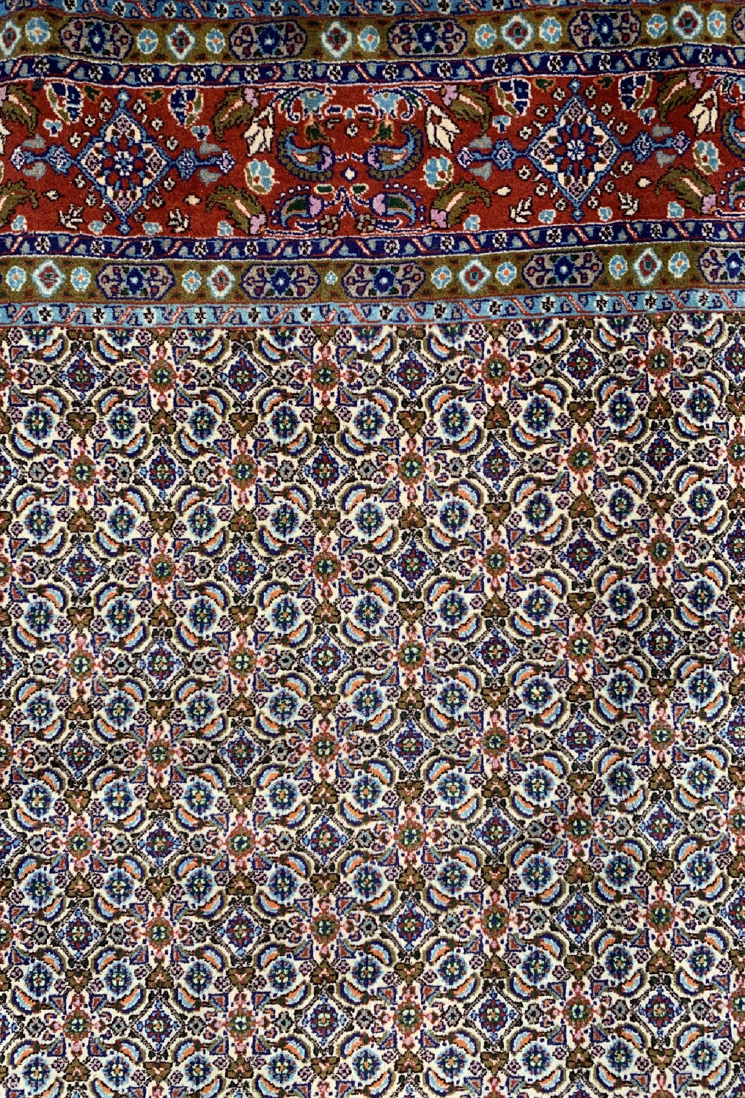 Detail b: Mud, Persien, ca. 40 Jahre, Wolle auf Baumwolle, ca. 295 x 201 cm, EHZ: 1-2