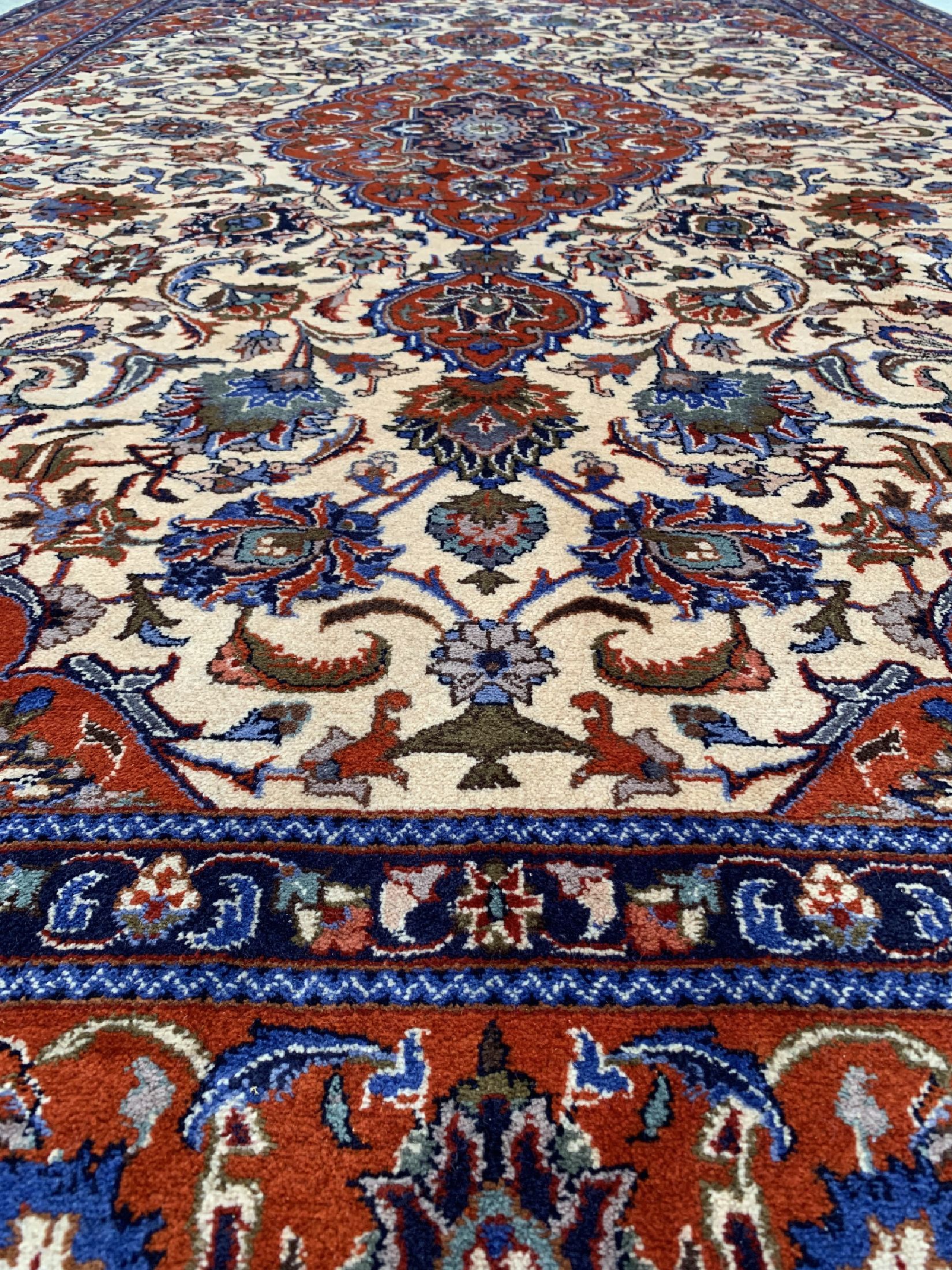 Detail c: Sarogh fein, Persien, ca. 40 Jahre, Wolle auf Baumwolle, ca. 302 x 200 cm, EHZ: 1-2
