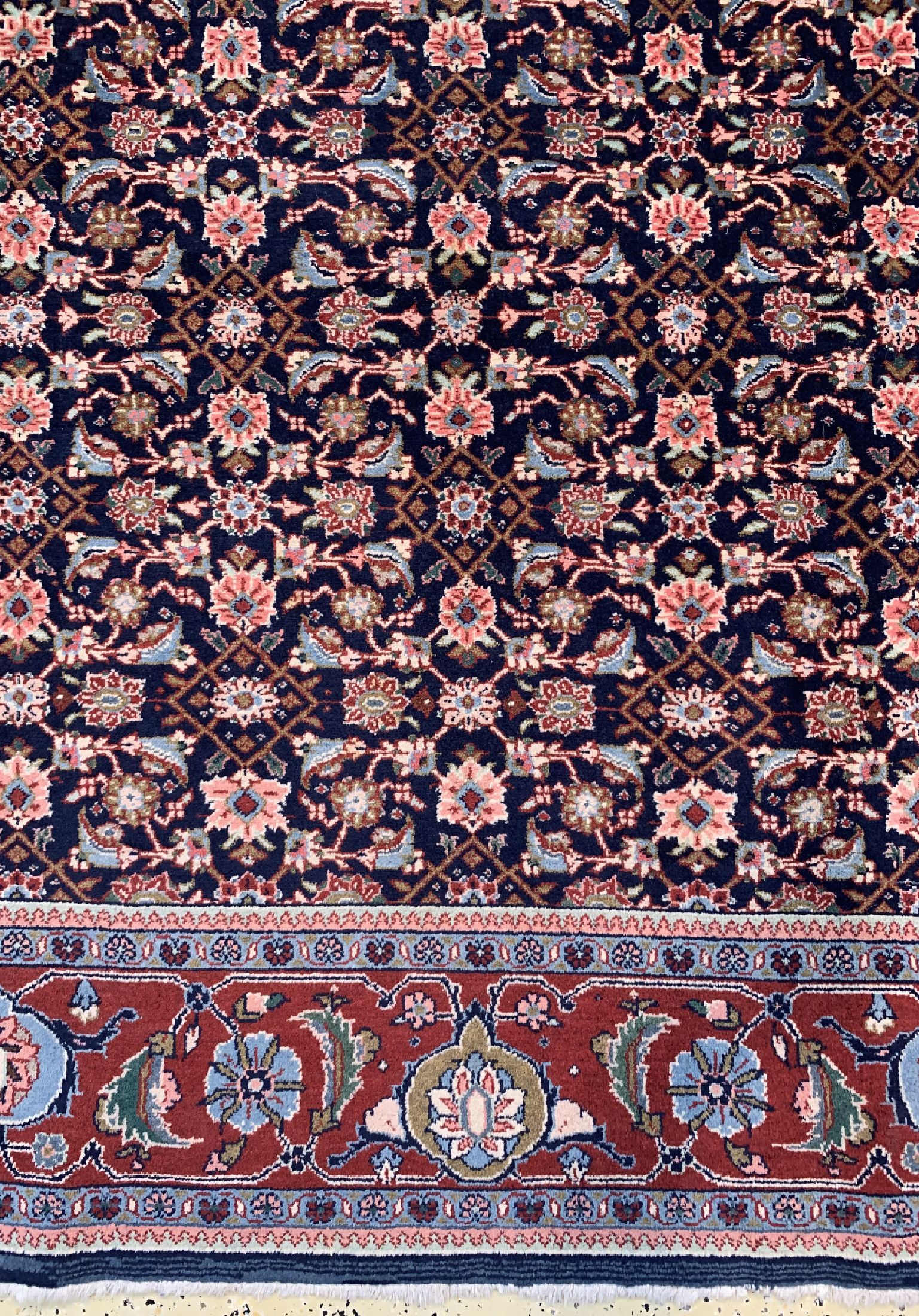 Detail b: Sarogh alt, Persien, um 1960, Wolle auf Baumwolle, ca. 320 x 227 cm, EHZ: 2