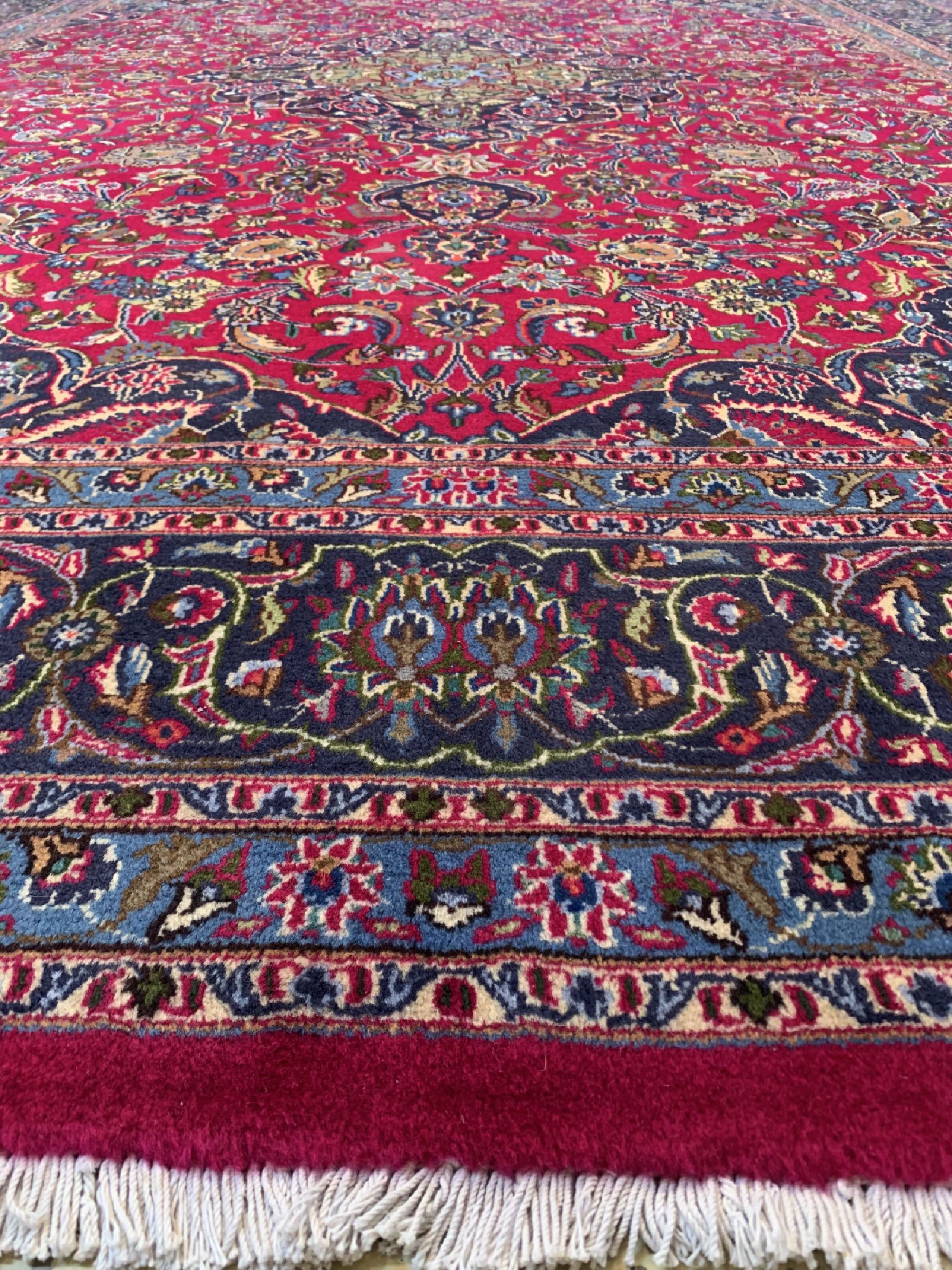 Detail d: Kaschmar, Persien, ca. 40 Jahre, Wolle auf Baumwolle, ca. 390 x 295 cm, EHZ: 1-2