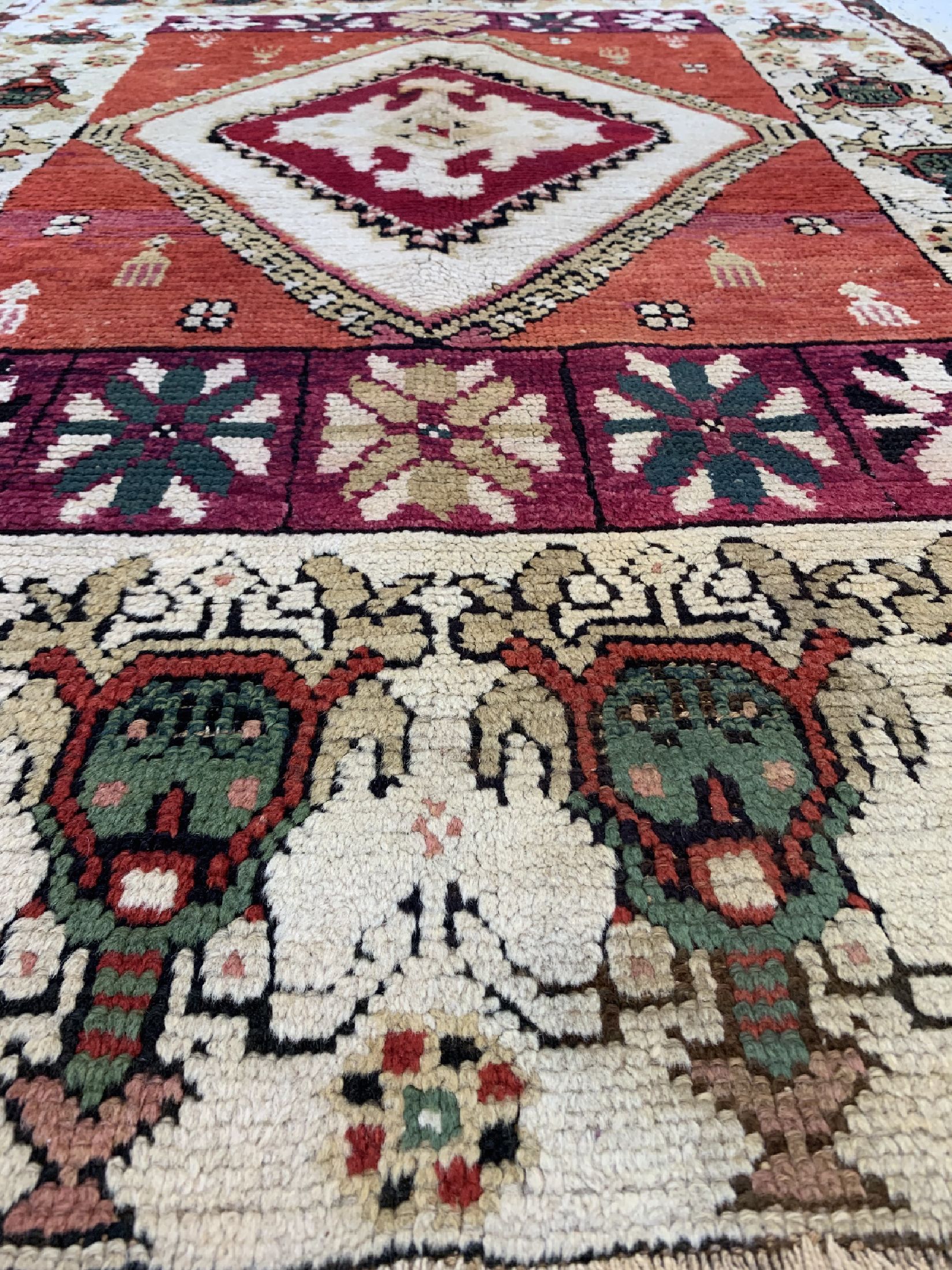 Detail d: Bursa antik, Türkei, um 1920, Wolle auf Baumwolle, ca. 165 x 123 cm, verkürzt, EHZ: 2-3