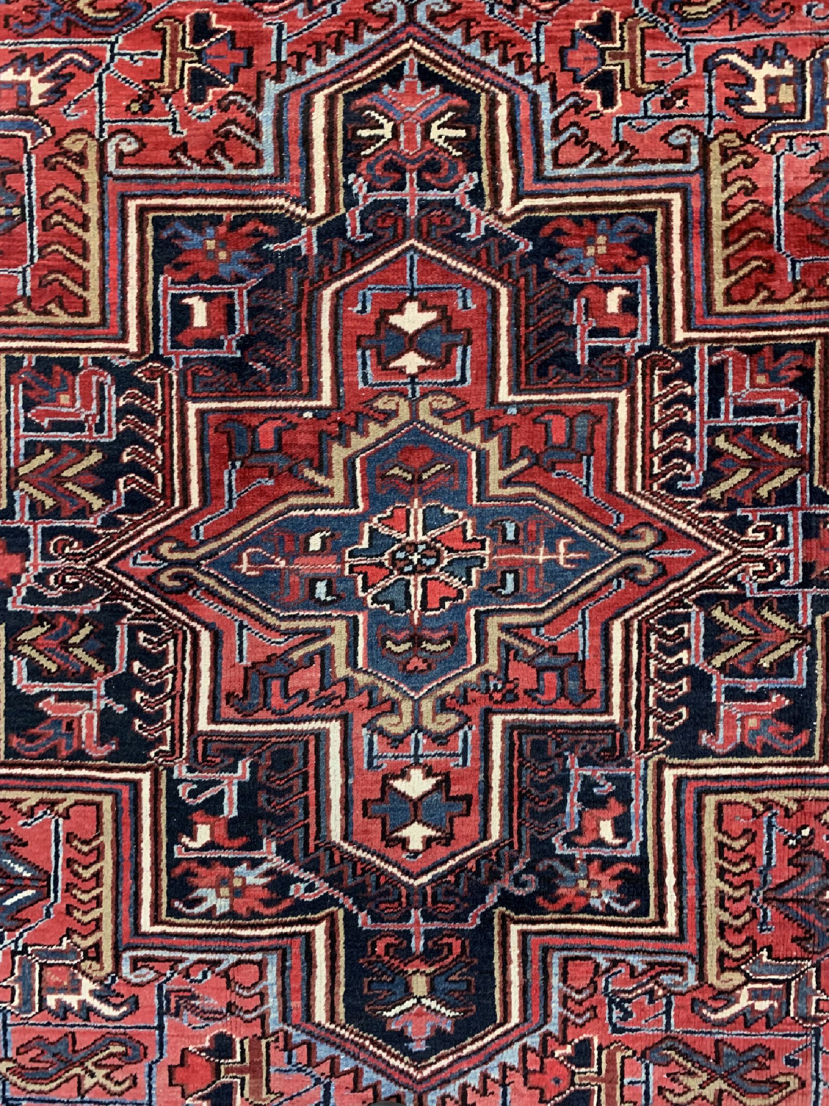 Detail c: Heriz alt, Persien, um 1950, Wolle auf Baumwolle, ca. 330 x 265 cm, EHZ: 2-3
