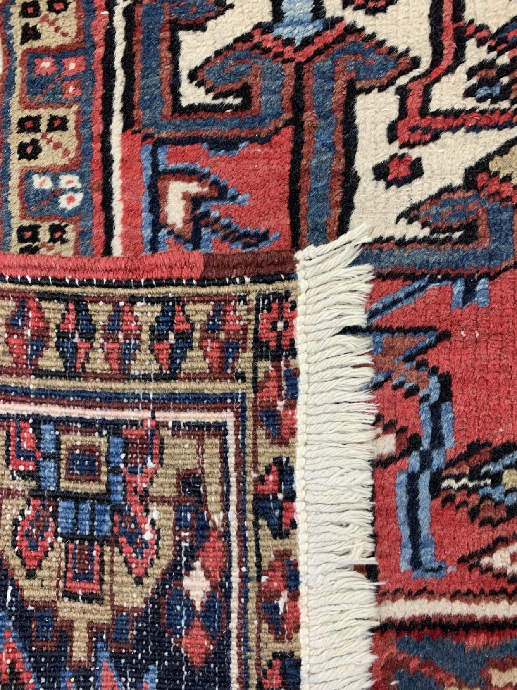 Detail e: Heriz alt, Persien, um 1950, Wolle auf Baumwolle, ca. 330 x 265 cm, EHZ: 2-3