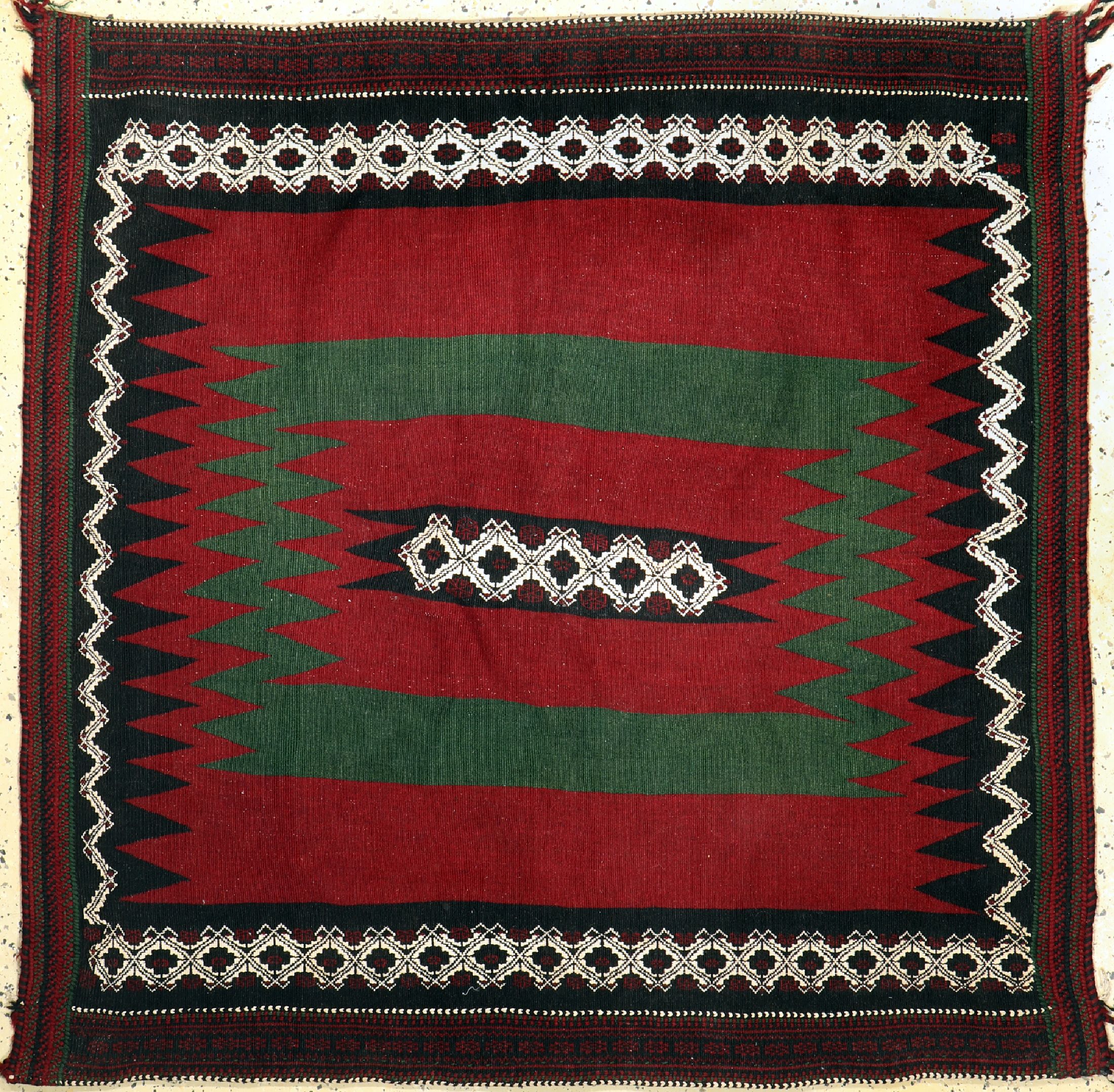 Nomaden Sofreh antik, Persien, um 1900, Wolle auf Wolle, ca. 140 x 142 cm, EHZ: 1-2