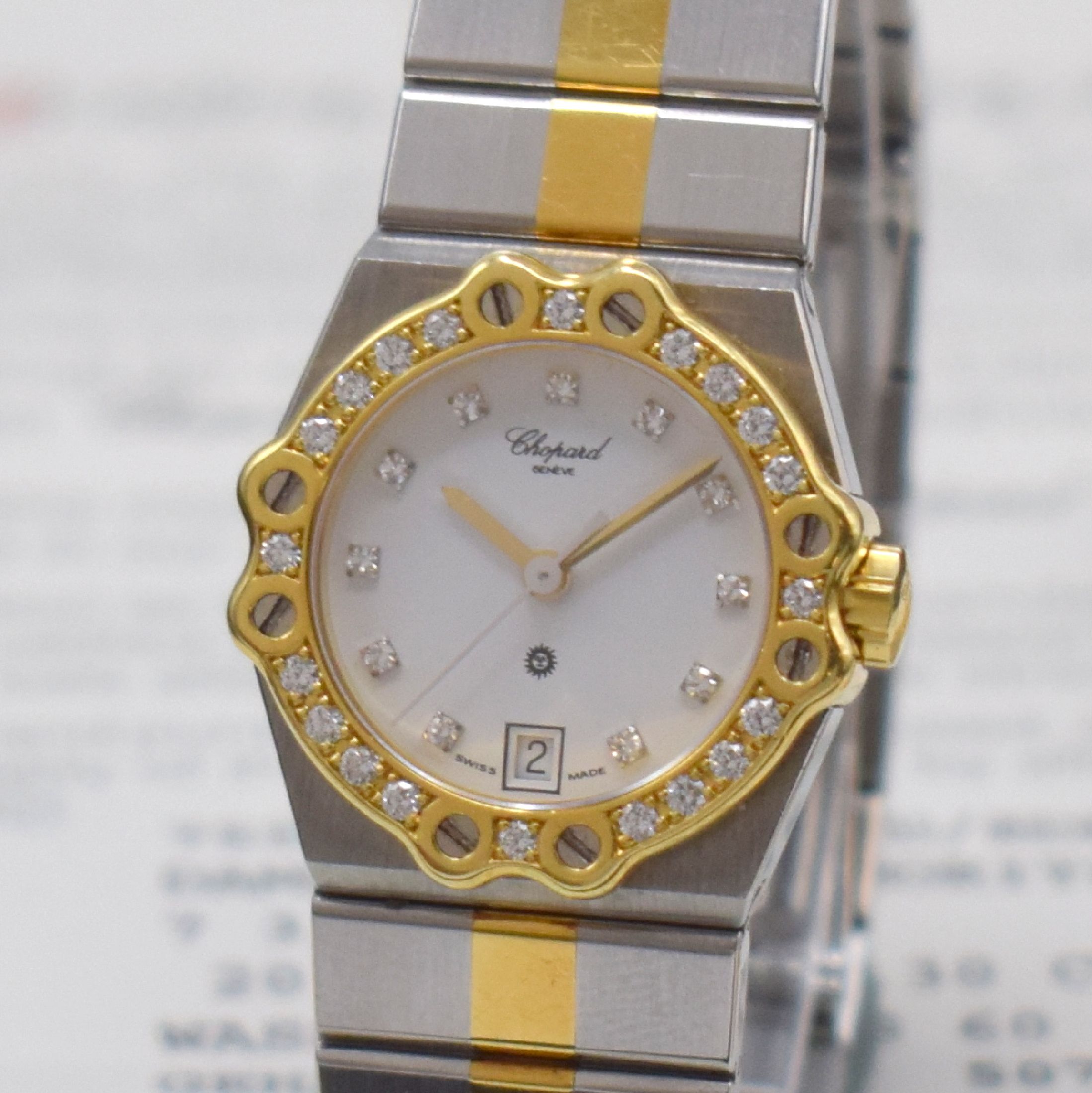Detail a: CHOPARD Damenarmbanduhr Model St. Moritz Referenz 25/8024-11, Edelstahl/Gold kombiniert inkl. Gliederband m. dopp. Faltschl., 8-fach verschr. ...