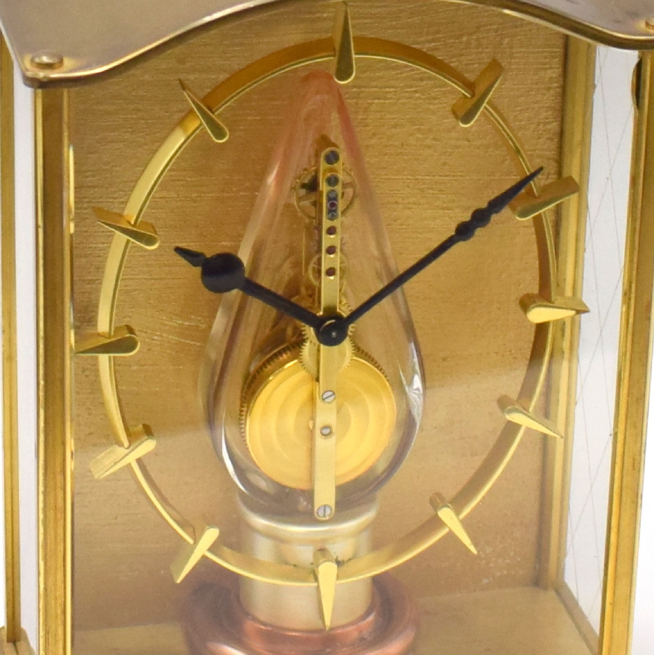 Detail a: Jaeger-LeCoultre feine und seltene Tischuhr in Form einer Laterne mit 8-Tagewerk, Schweiz um 1960, Messinggeh. 4-seitig verglast, Rückseite später ...