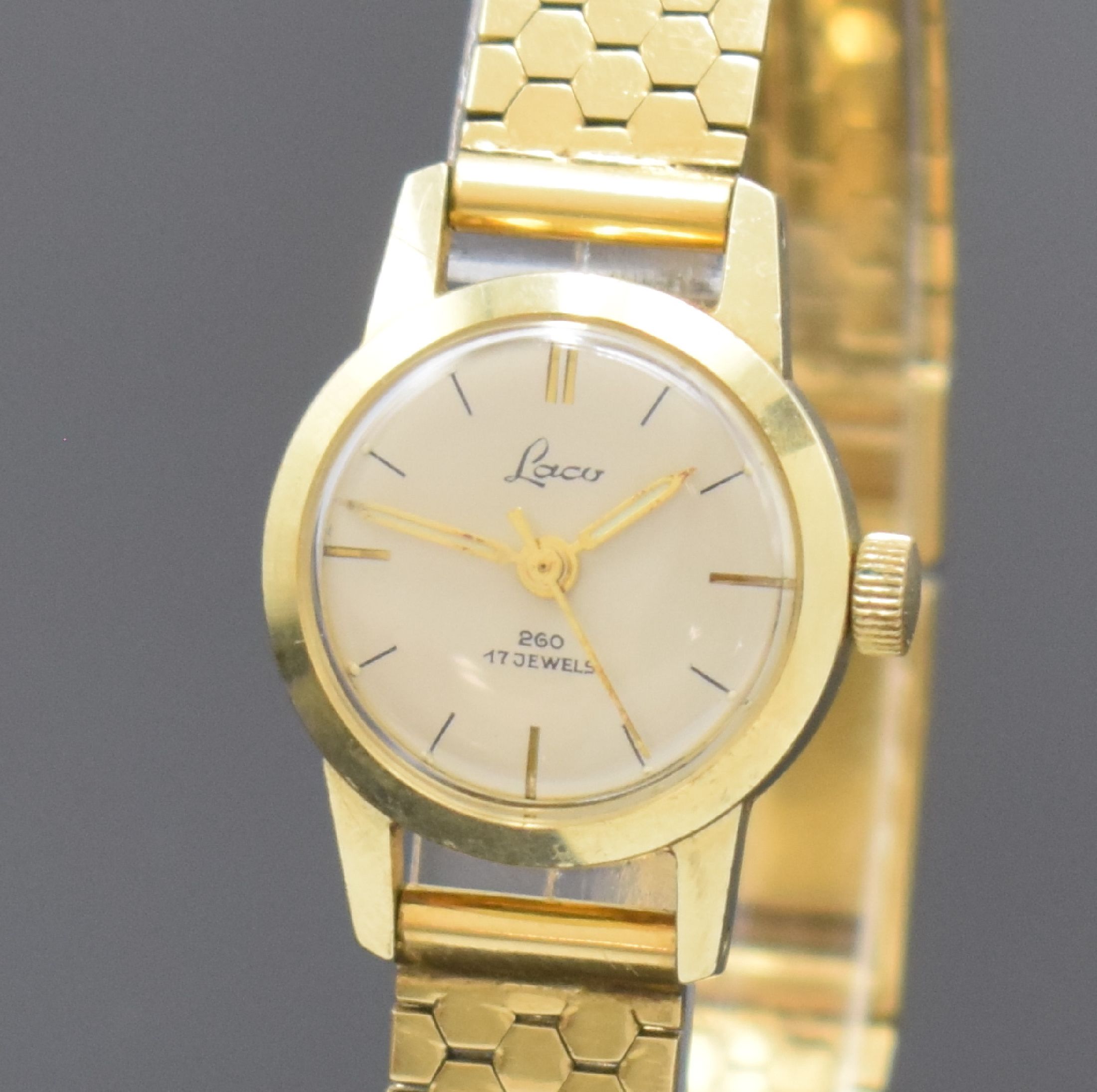 Detail a: LACO Damenarmbanduhr in GG 585/000 an GG 750/000 Band, Deutschland um 1960, Handaufzug, Boden aufgedr., silb. Zifferbl. m. aufgel. Indizes, Anz. v. ...