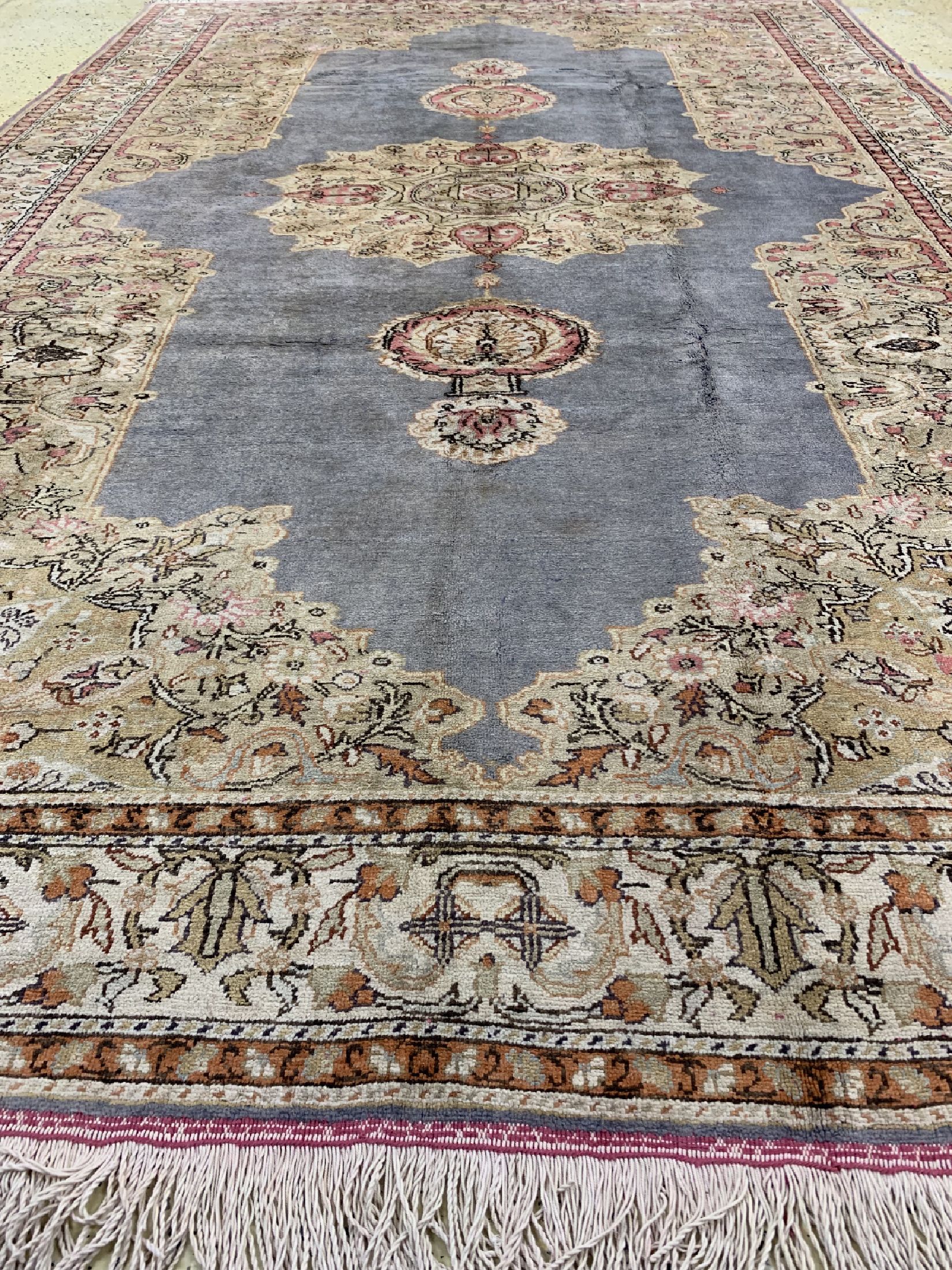 Detail c: Kayseri Flosch, Türkei, um 1960, merzerisierte Baumwolle, ca. 305 x 197 cm, EHZ: 2