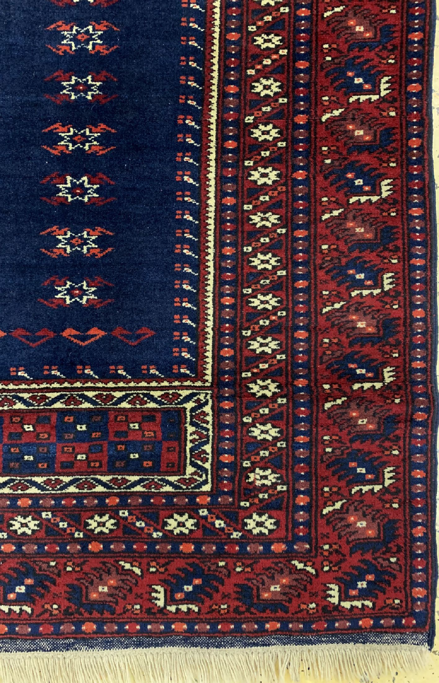 Detail a: Yaghchibedir fein, Türkei, ca. 50 Jahre, Wolle auf Wolle, ca. 173 x 117 cm, EHZ: 1-2