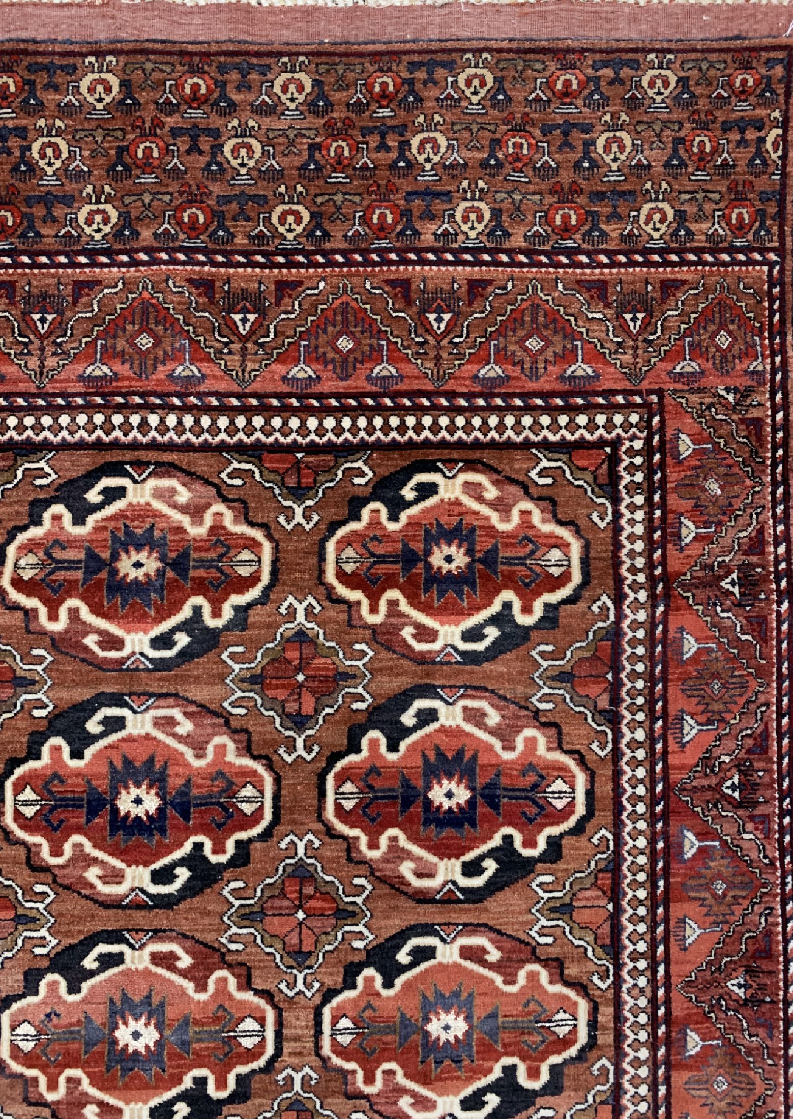 Detail b: Mauri fein, Afghanistan, ca. 50 Jahre, Wolle mit Seide, ca. 190 x 117 cm, EHZ: 1-2