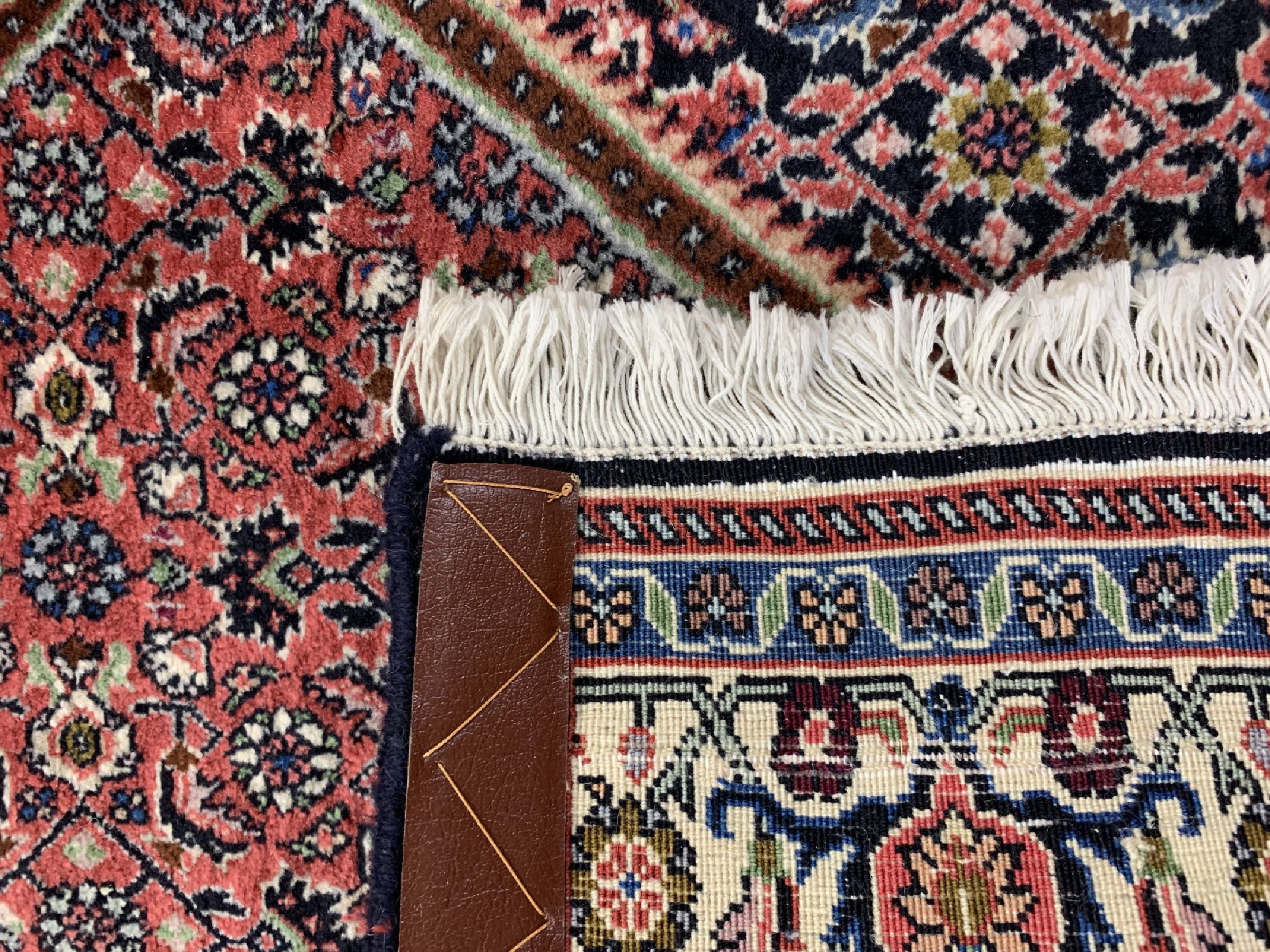 Detail e: Bidjar fein, Persien, ca. 40 Jahre, Korkwolle auf Baumwolle, ca. 293 x 90 cm, EHZ:2