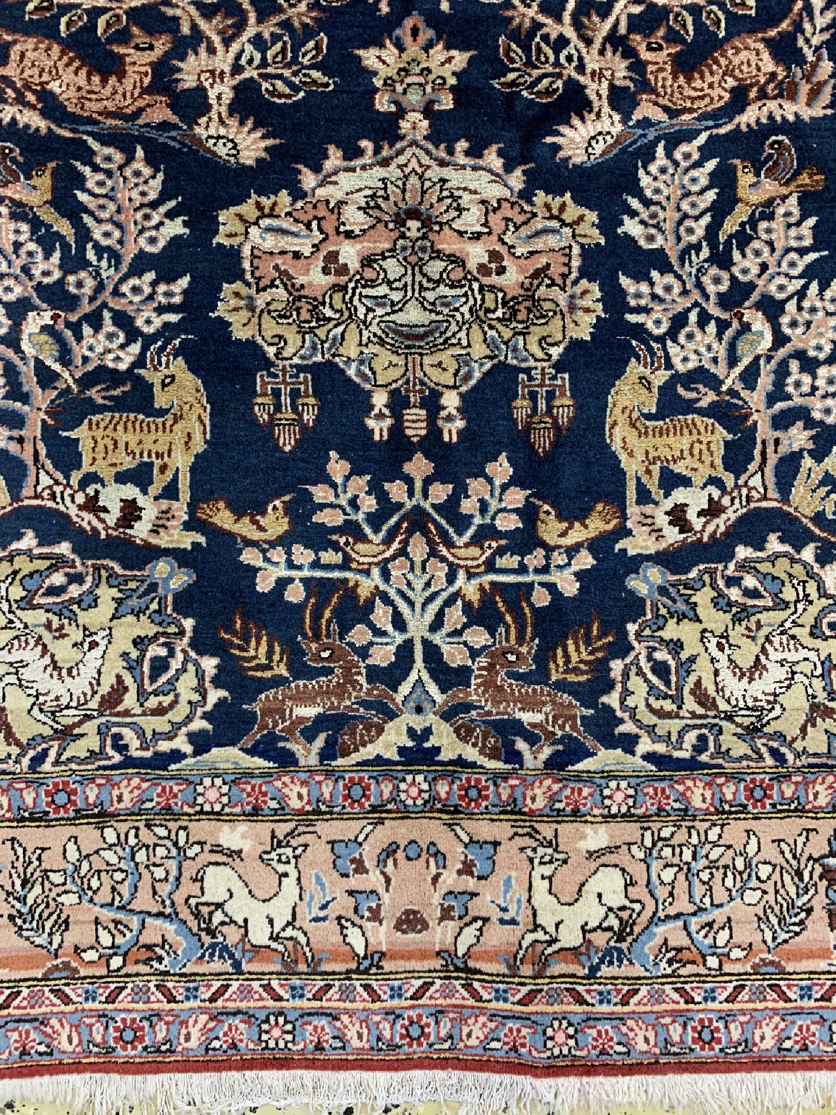 Detail b: Ghom alt, Persien, um 1950, Wolle mit Seide, ca. 204 x 140 cm, EHZ: 2