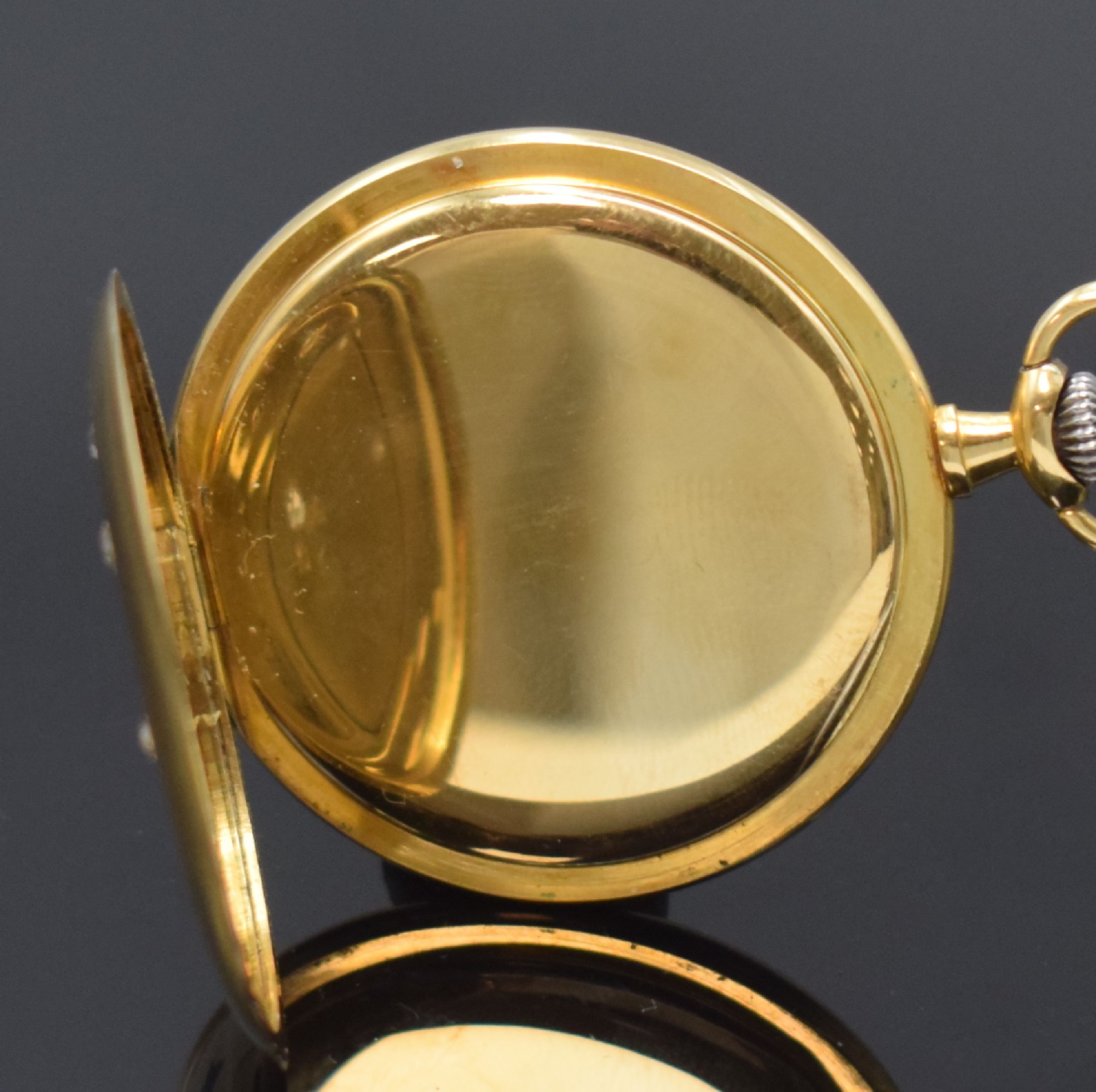 Detail c: BEAUMONT offene Taschenuhr in GG 750/000 mit Diamanten, Schweiz um 1915, glattes Geh., Goldcuvette, rücks. emaill. u. m. Diam. bes., Emailzifferbl. ...