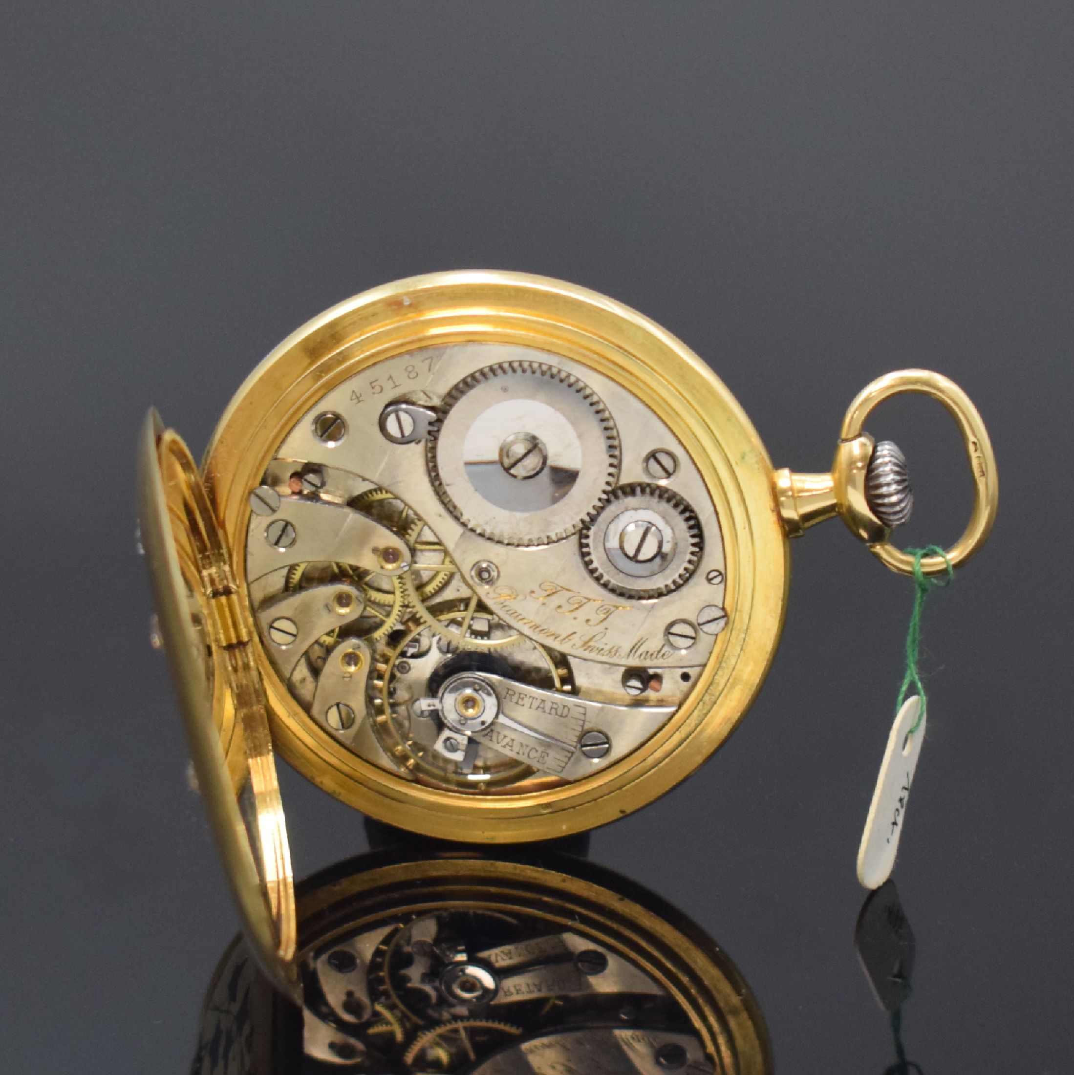 Detail e: BEAUMONT offene Taschenuhr in GG 750/000 mit Diamanten, Schweiz um 1915, glattes Geh., Goldcuvette, rücks. emaill. u. m. Diam. bes., Emailzifferbl. ...