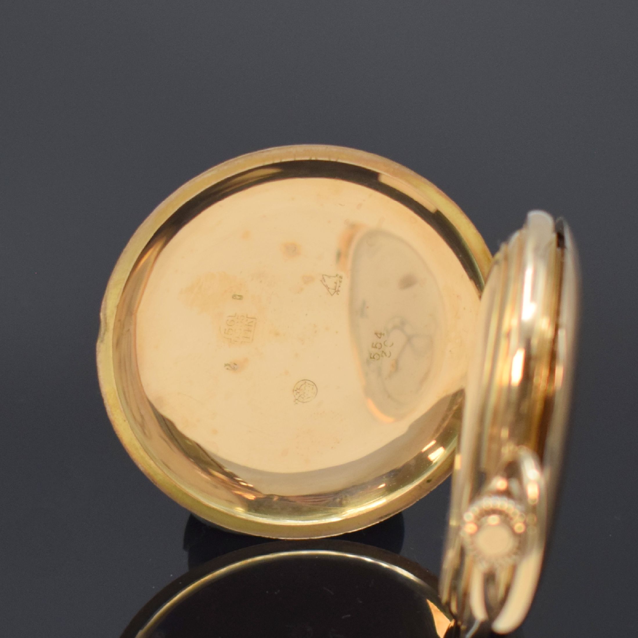 Detail a: Herrensavonette in RG 585/000, Schweiz um 1920, glattes Geh., Metallcuvette, Emailzifferbl. m. arab. Zahlen, kl. Sek. b. 6, verg. Ankerwerk, ...