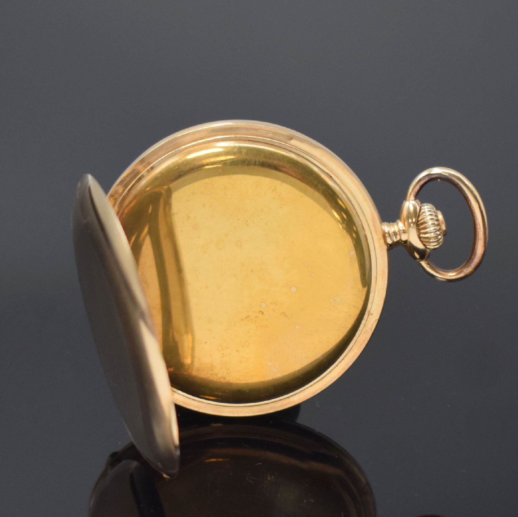 Detail c: Herrensavonette in RG 585/000, Schweiz um 1920, glattes Geh., Metallcuvette, Emailzifferbl. m. arab. Zahlen, kl. Sek. b. 6, verg. Ankerwerk, ...