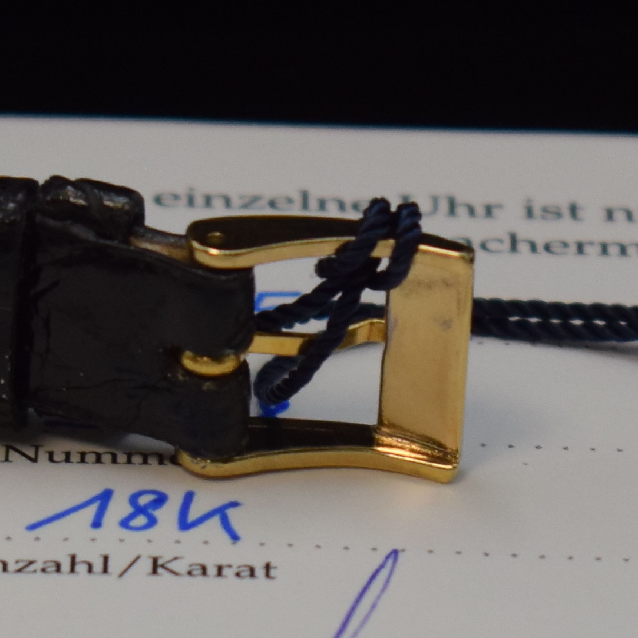 Detail c: FESTINA Damenarmbanduhr in GG 750/000, Schweiz um 2015, quarz, Boden 4-fach verschr., orig. Lederband m. verg. Dornschl., weißes Zifferbl. m. röm. ...