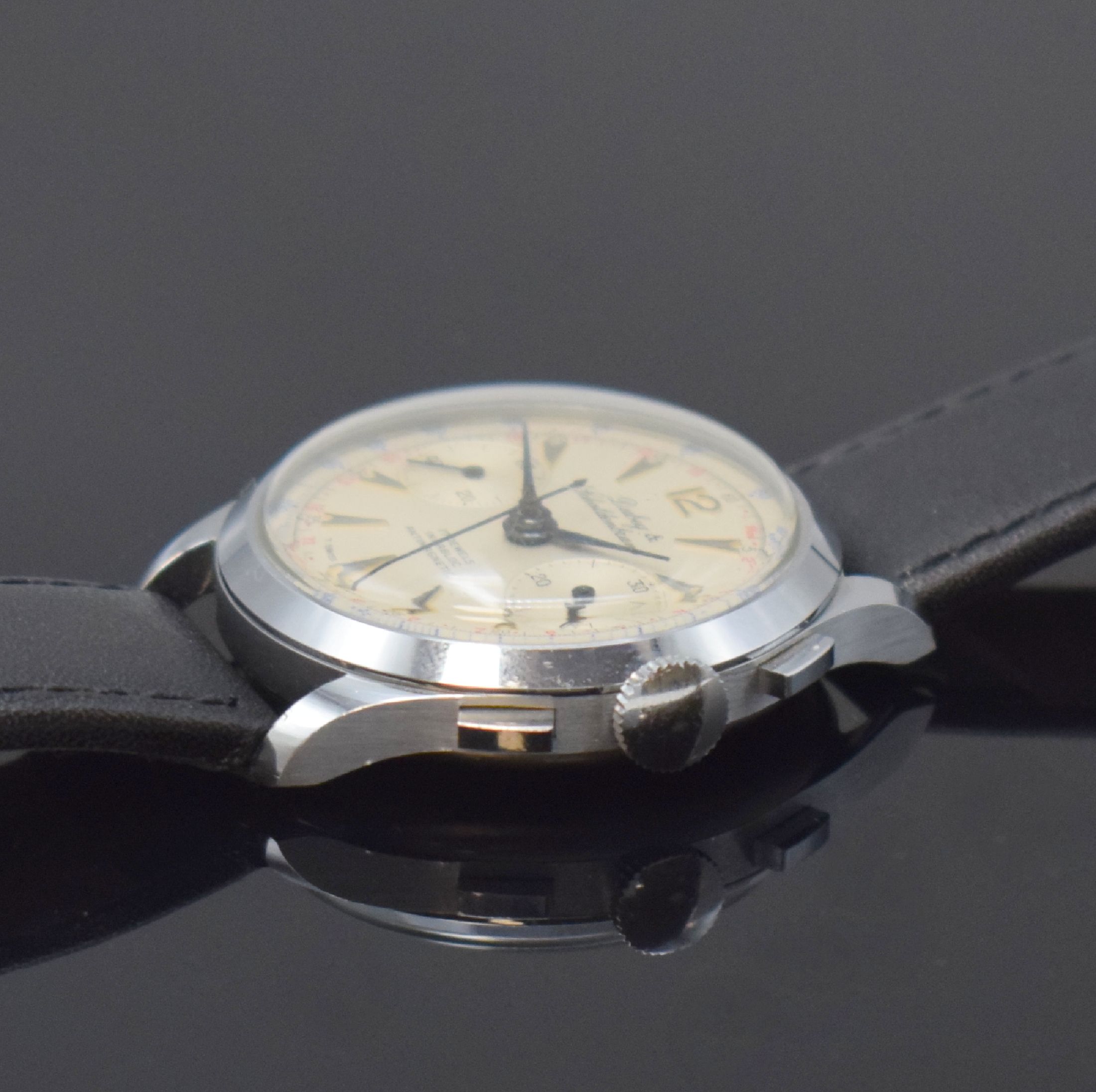 Detail b: DUBEY & SCHALDENBRAND verchromter Herrenchronograph, Schweiz um 1980, Handaufzug, Stahlboden gedr., silb. Zifferblatt m. silb. Std.-Ind., gebl. ...