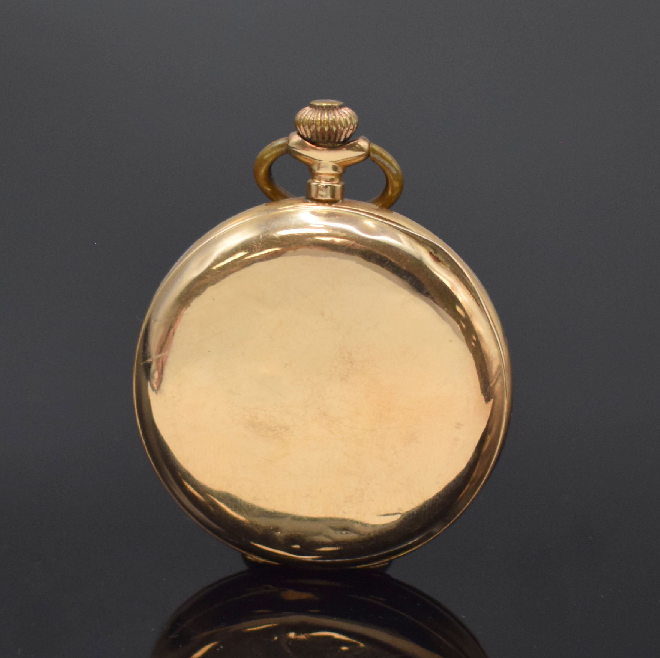 Detail c: Herrensavonette in RG 585/000, Schweiz um 1900, glattes Geh. dell., Metallcuvette, Emailzifferbl. m. arab. Zahlen, gold. Zeiger, kl. Sek. b. 6, verg. ...