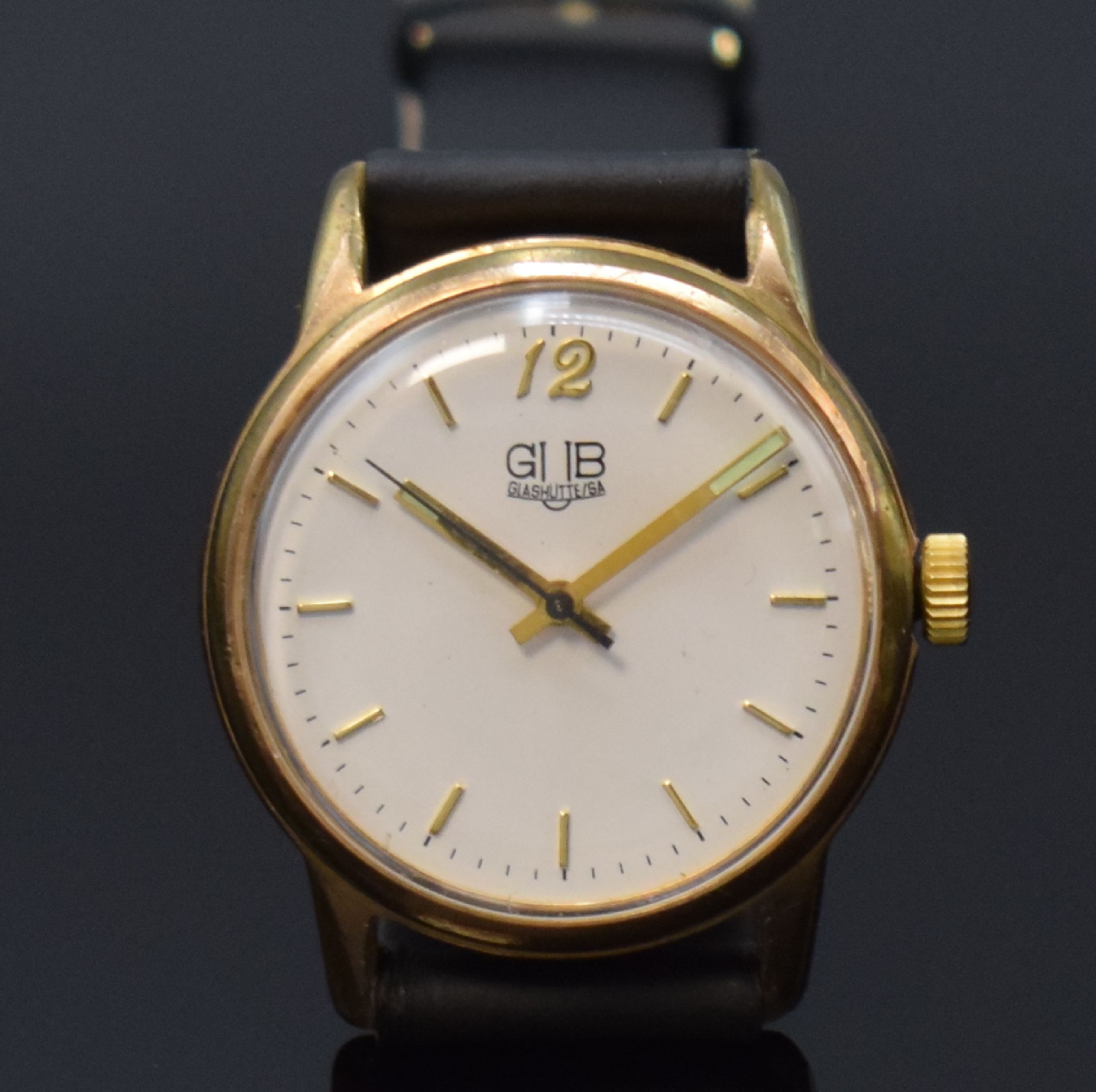 Detail a: GUB 2 vergoldete Armbanduhren, Deutschland um 1960, 1) GUB Kaliber 68.1, Automatik, verg. Geh., aufgedr. Stahlboden, silb. Zifferbl., gold. Indizes ...