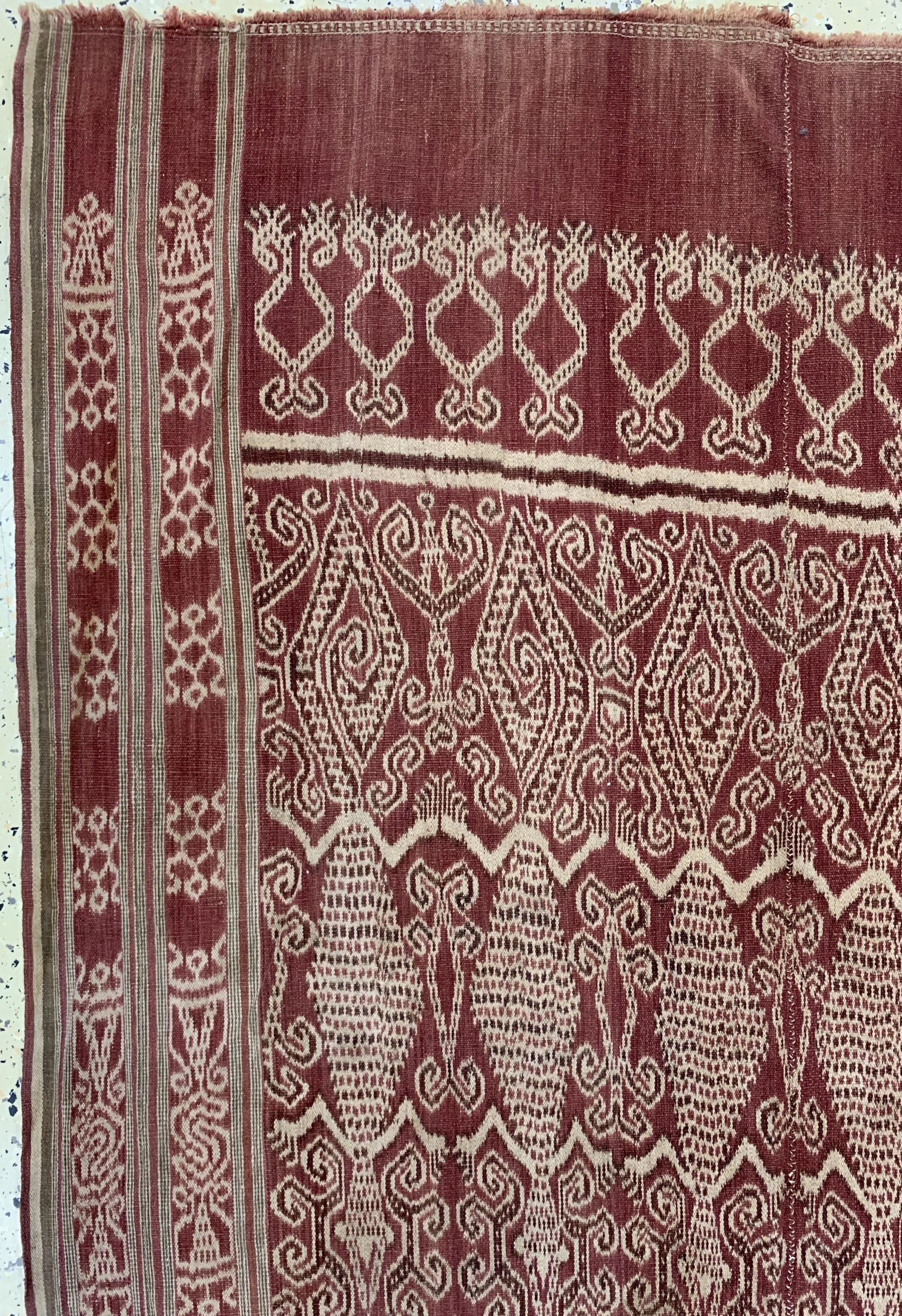 Detail b: Ikat alt, Indonesien, um 1960, Baumwolle, ca. 210 x 120 cm, Reinigungsbedürftig, EHZ: 2