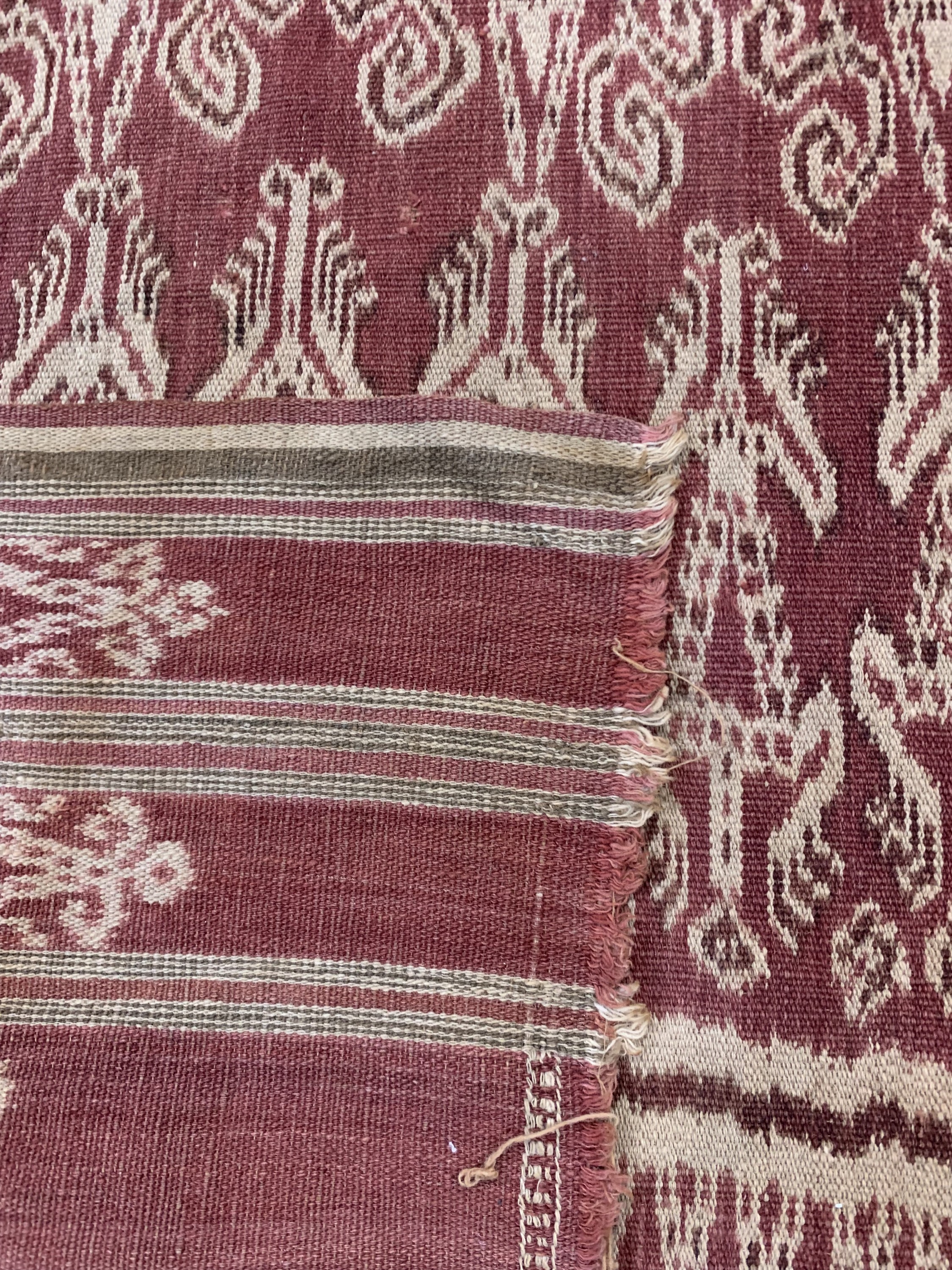 Detail d: Ikat alt, Indonesien, um 1960, Baumwolle, ca. 210 x 120 cm, Reinigungsbedürftig, EHZ: 2
