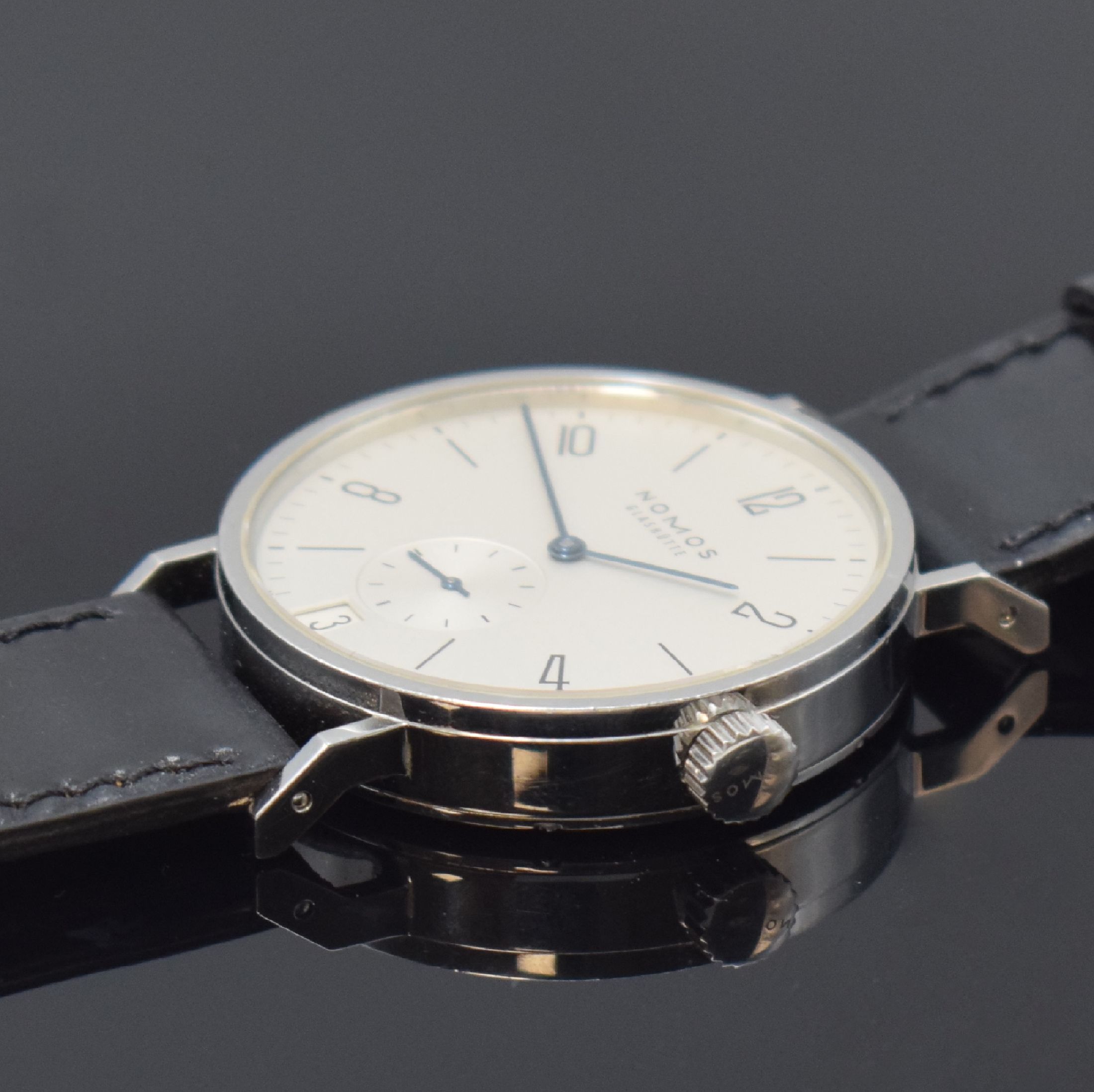Detail c: NOMOS Glashütte Herrenarmbanduhr Tangomat in Stahl, Deutschland verk. lt. beil. Pap. 12/2012, Automatik, beids. vergl. Geh. inkl. orig. Lederband m. ...