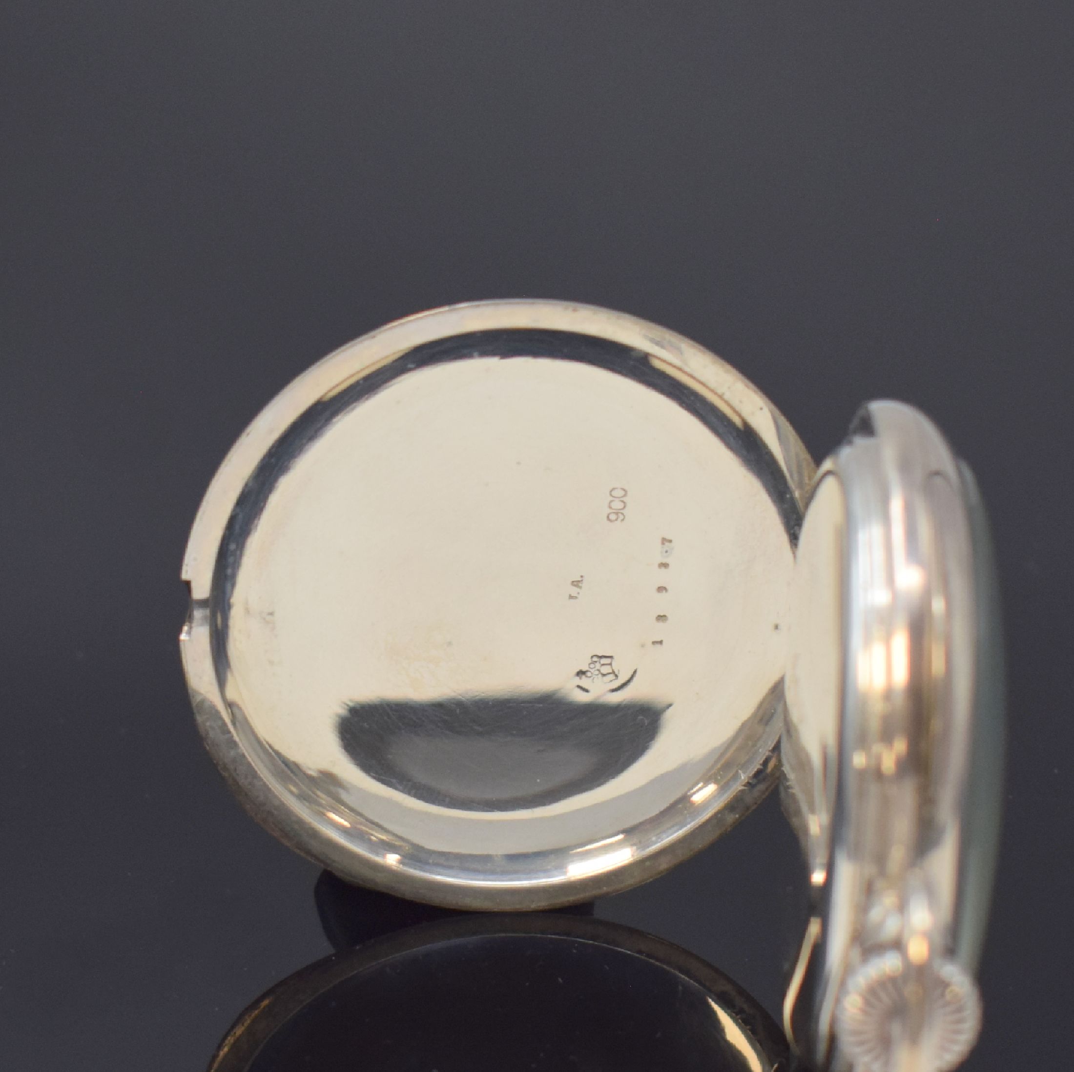 Detail b: J. ASSMANN Glashütte B-Uhr in 900er Silber, Deutschland um 1915, glattes Silbergehäuse, Cuvette sign. Anton Weikhard k.u.k. Hof- Uhrmacher Graz., ...