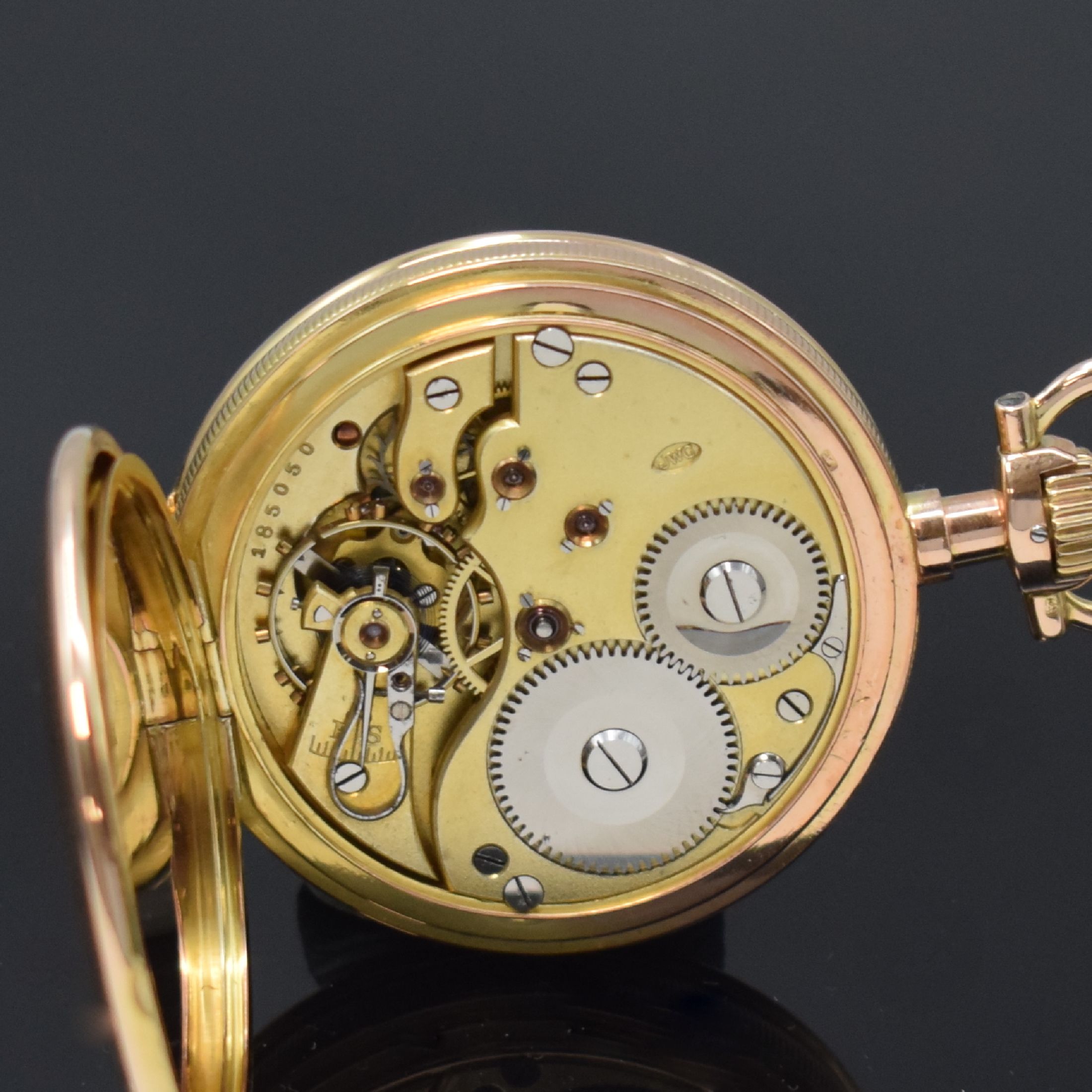 Detail f: IWC Savonette in RG 585/000 Kaliber 53, Schweiz um 1900, guill. 3-Deckel Goldgeh. ber., Münzrand, Emailzifferbl. m. arab. Std., Werk verg., 4 ...