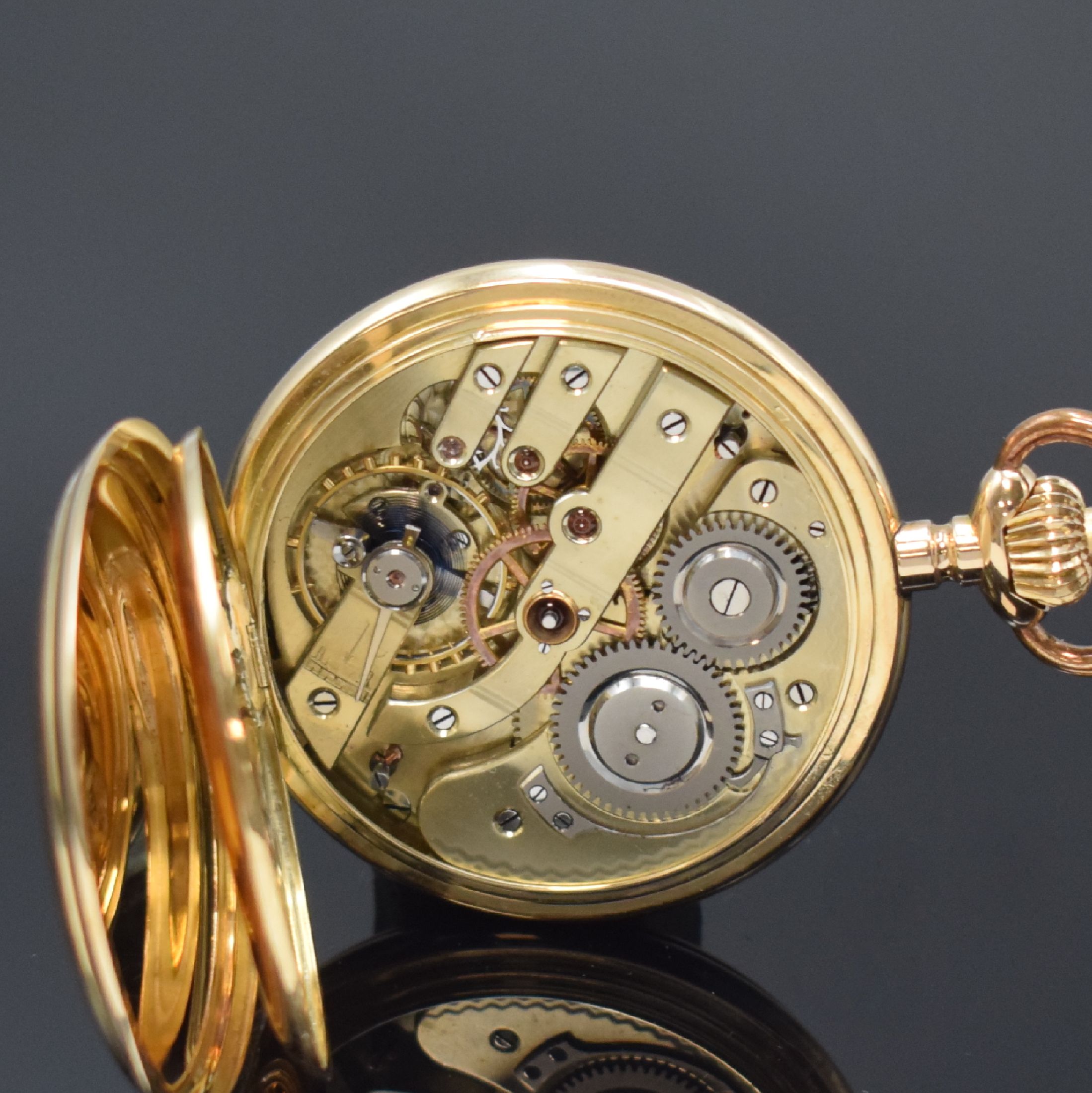 Detail g: E. MOSER Savonette Herrentaschenuhr in RoseG 585/000, Schweiz um 1920, guill. 3-Deckel Goldgeh. l. dell., Emailzifferbl. m. röm. Std., gebl. Zeiger, ...