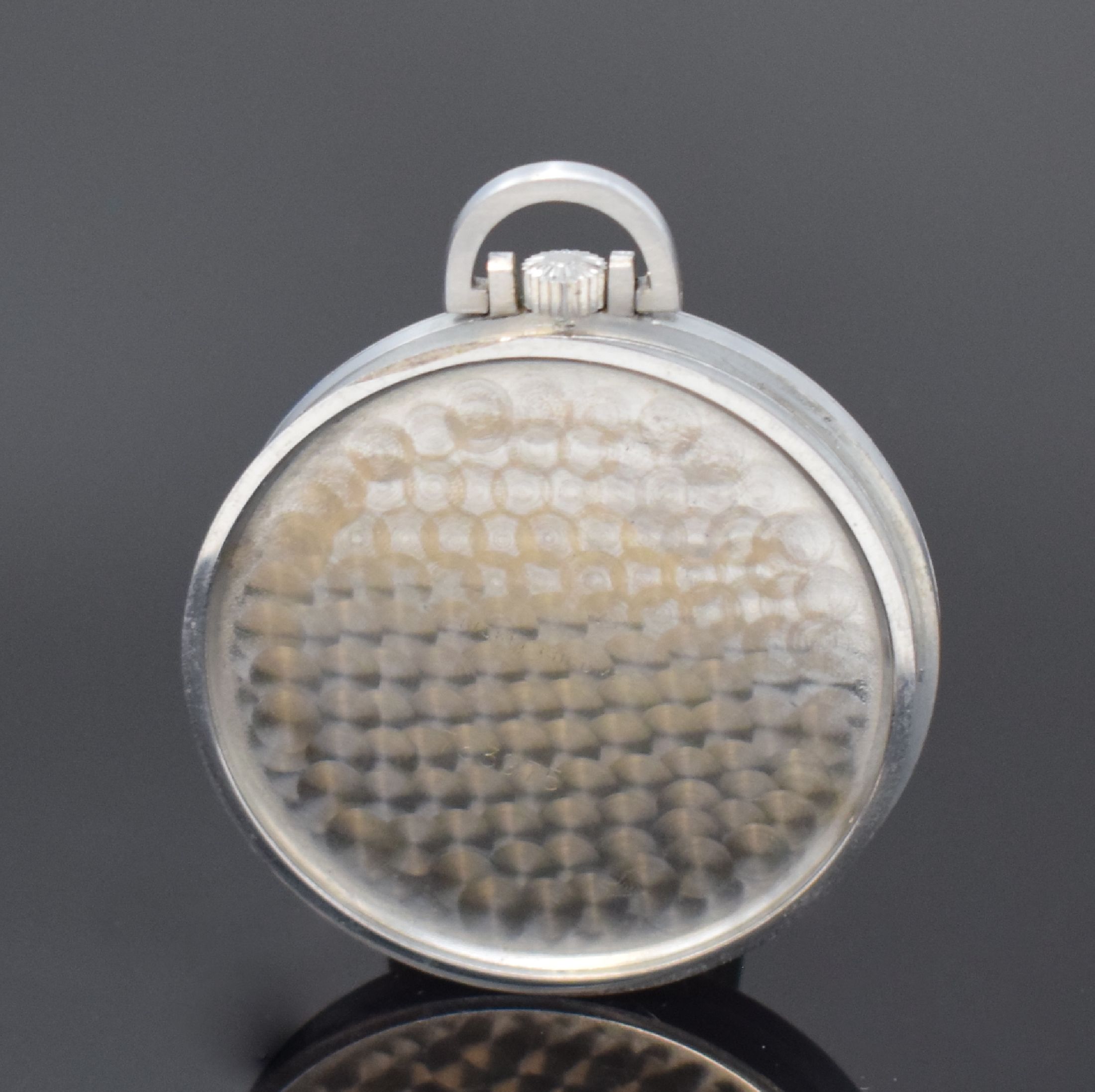 Detail c: TISSOT Art Deco Frackuhr, Schweiz um 1938, Edelst., guill. Boden u. Glasrand aufgedr., vers. Duoton-Zifferblatt l. fl., gebl. Stahlz., verg. Ankerw., ...