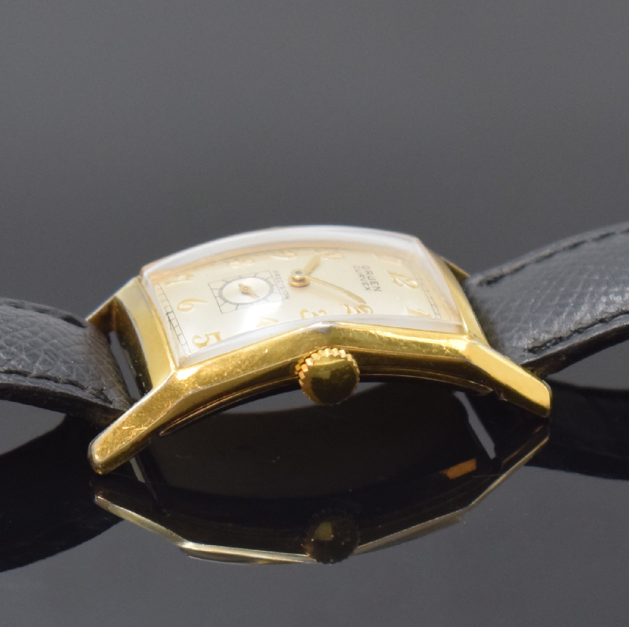 Detail b: GRUEN Curvex Precision Armbanduhr, Handaufzug, Schweiz für USA 1940er Jahre, 2- teil. 10k Gold Filled Geh., Boden aufgedr., silb. Zifferbl. m. arab. ...