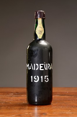 Image 26723008 - 1 bottle of 1915 Porto Sercial, Madeira approx. 75cl, capsule slightly damaged