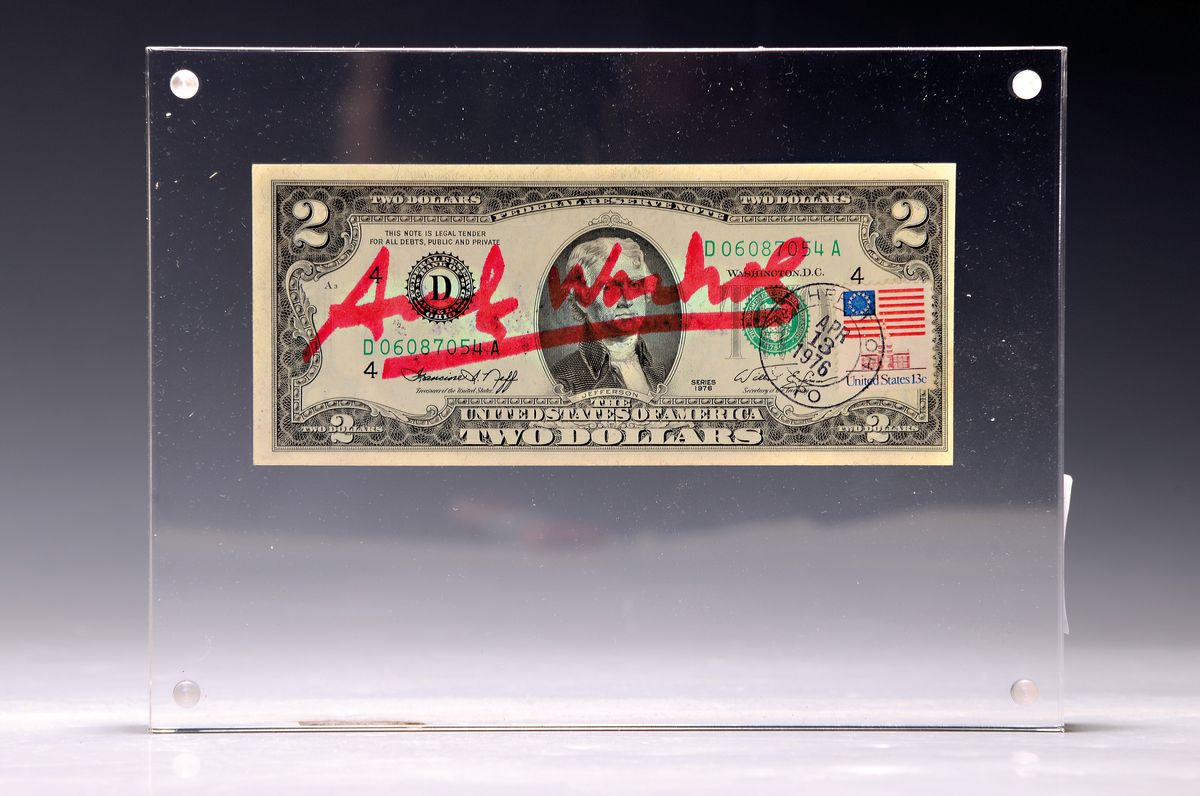 Detail k: Andy Warhol, 1928-1987, 2 Dollars (Thomas Jefferson), 1976, Front mir rotem Filzstift signiert, verso Stempelsignatur, Schein Nr. D06087054A, in ...