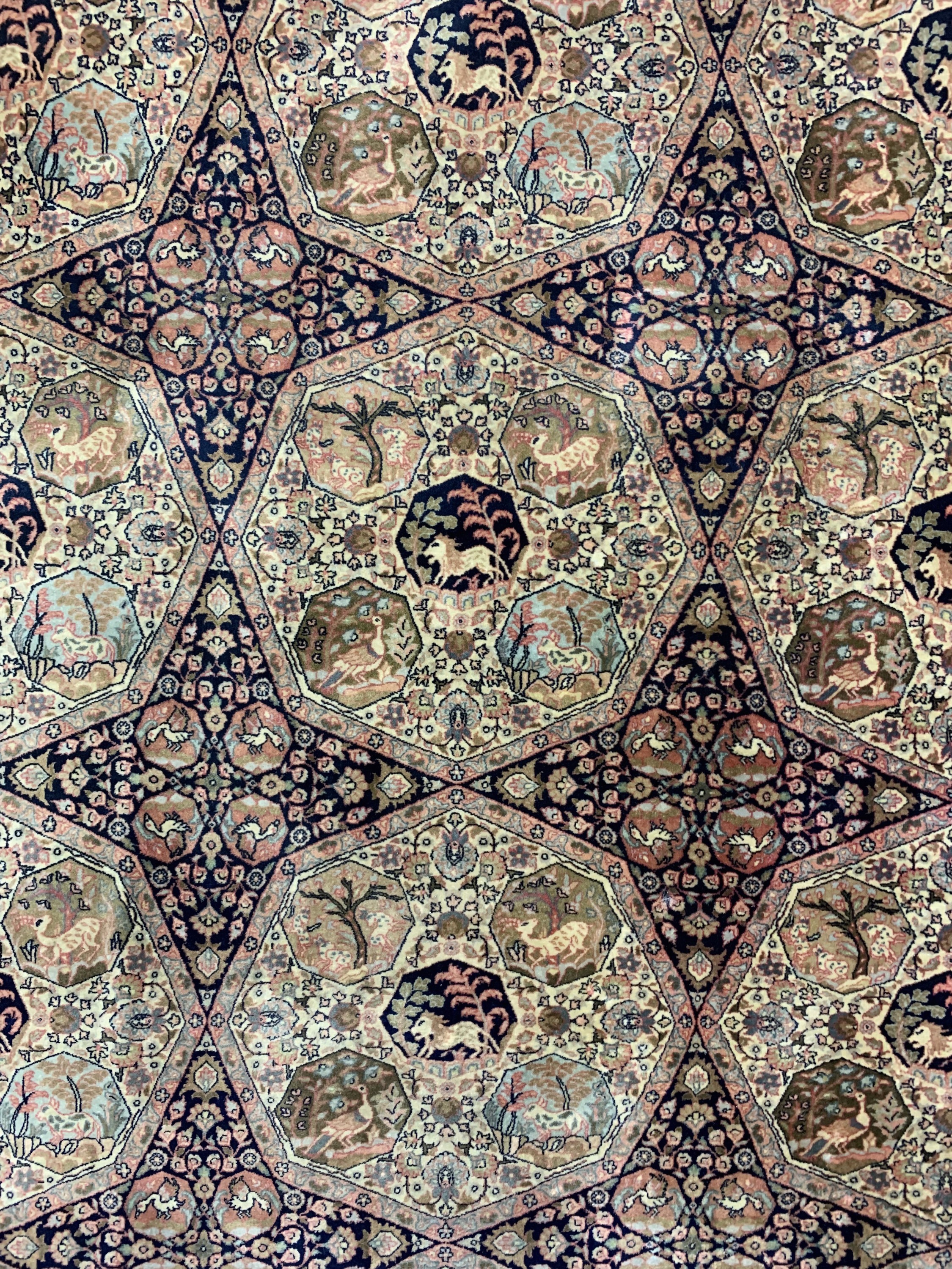 Detail b: Sarogh Kork fein, Indien, ca. 40 Jahre, Korkwolle auf Baumwolle, ca. 360 x 250 cm, Reinigungsbedürftig, EHZ: 1-2