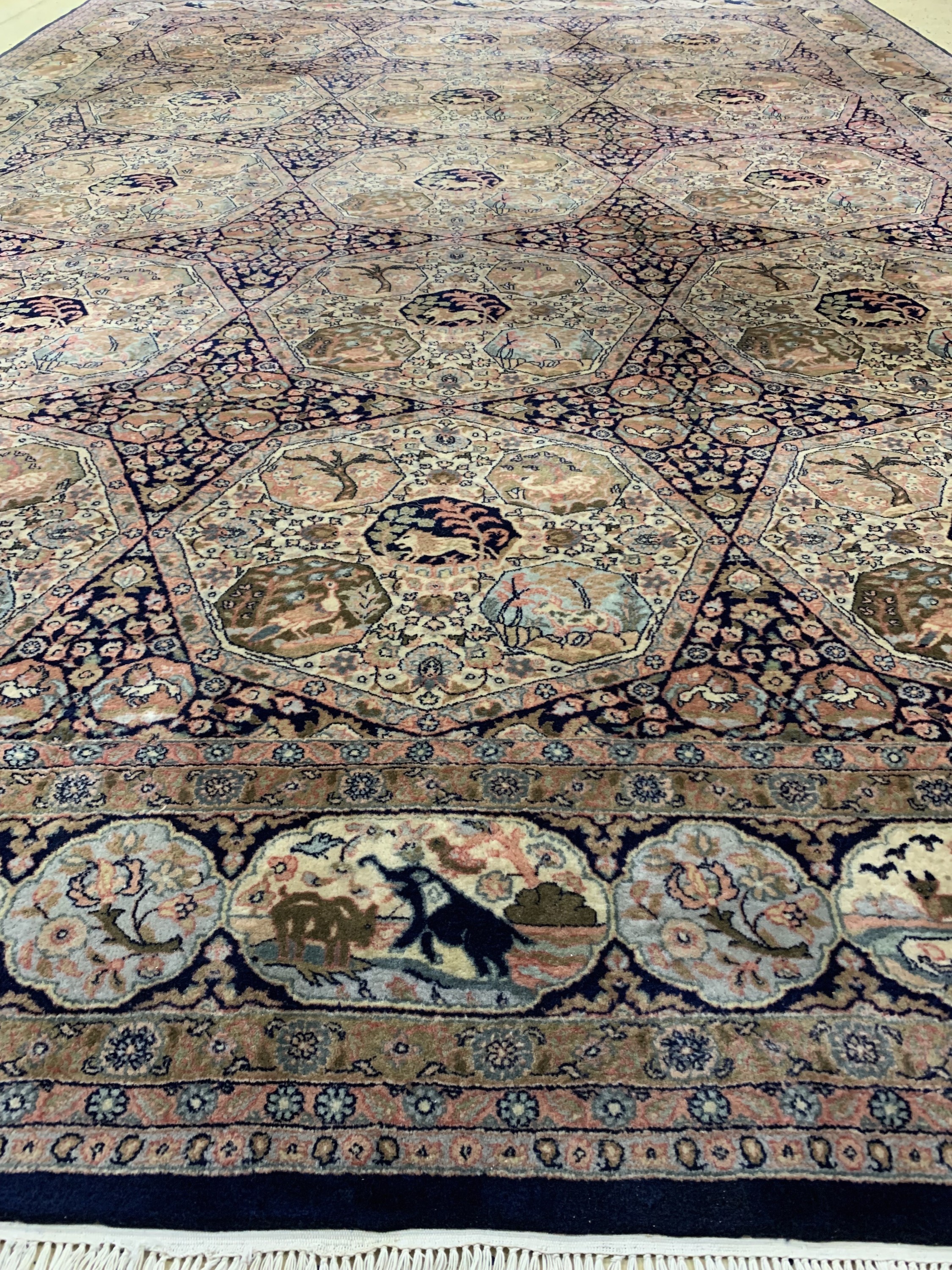 Detail c: Sarogh Kork fein, Indien, ca. 40 Jahre, Korkwolle auf Baumwolle, ca. 360 x 250 cm, Reinigungsbedürftig, EHZ: 1-2