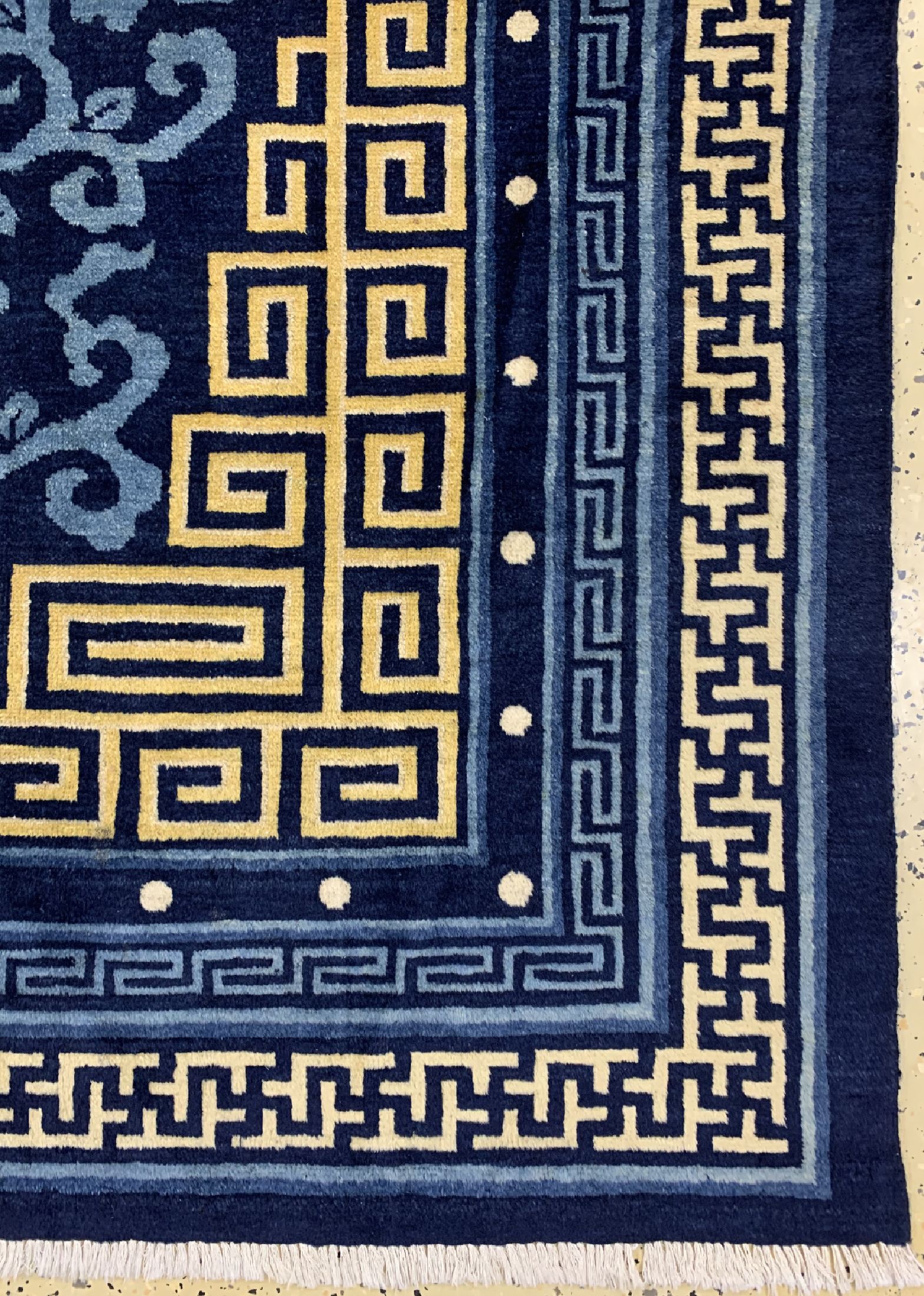 Detail a: Antiker Peking, signiert, China, um 1910/1920, Wolle auf Baumwolle, ca. 334 x 251 cm, EHZ: 2