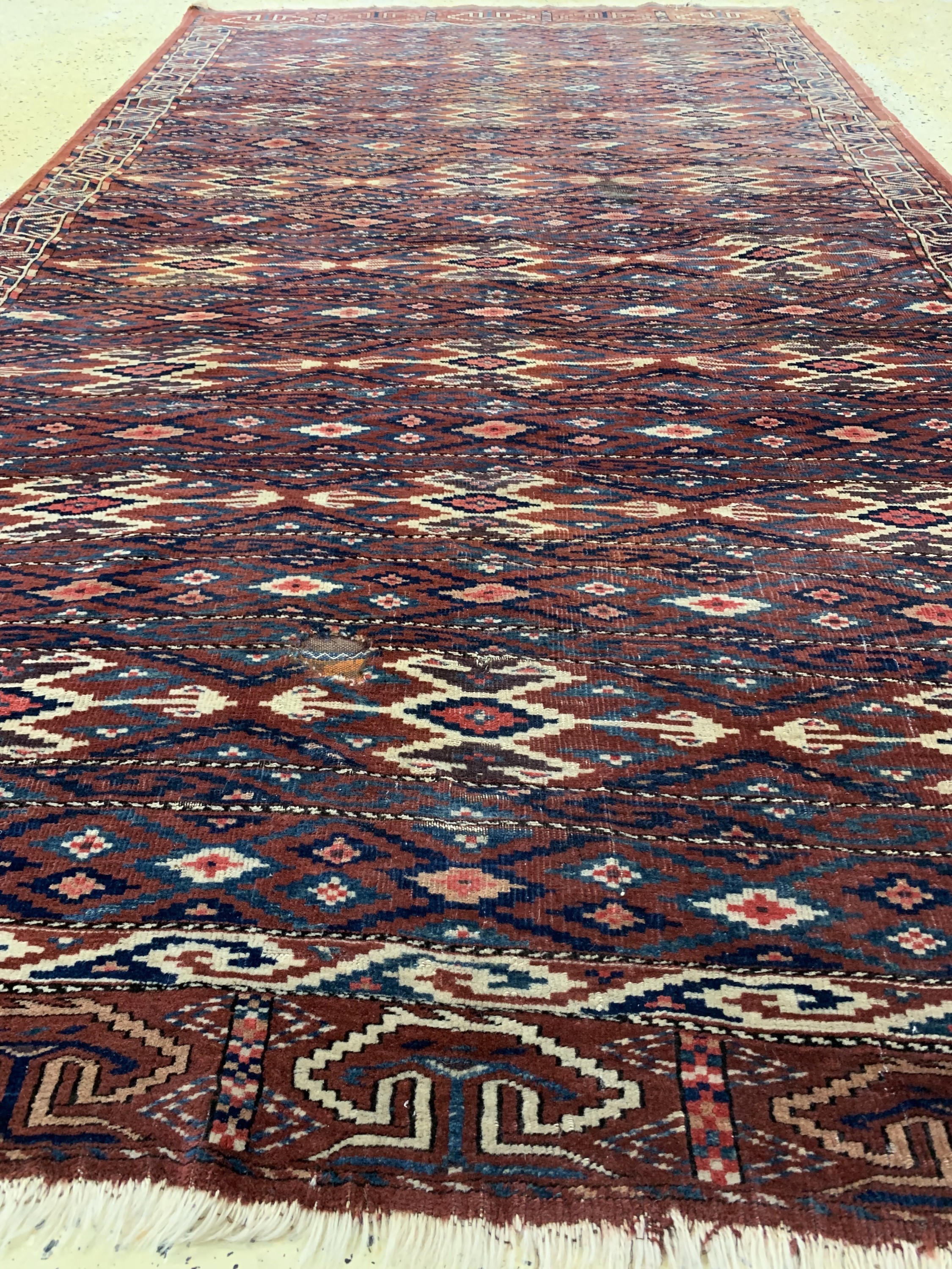 Detail d: Antiker Yomud, Turkmenistan, um 1900, Wolleauf Wolle, ca. 255 x 148 cm, EHZ: 4