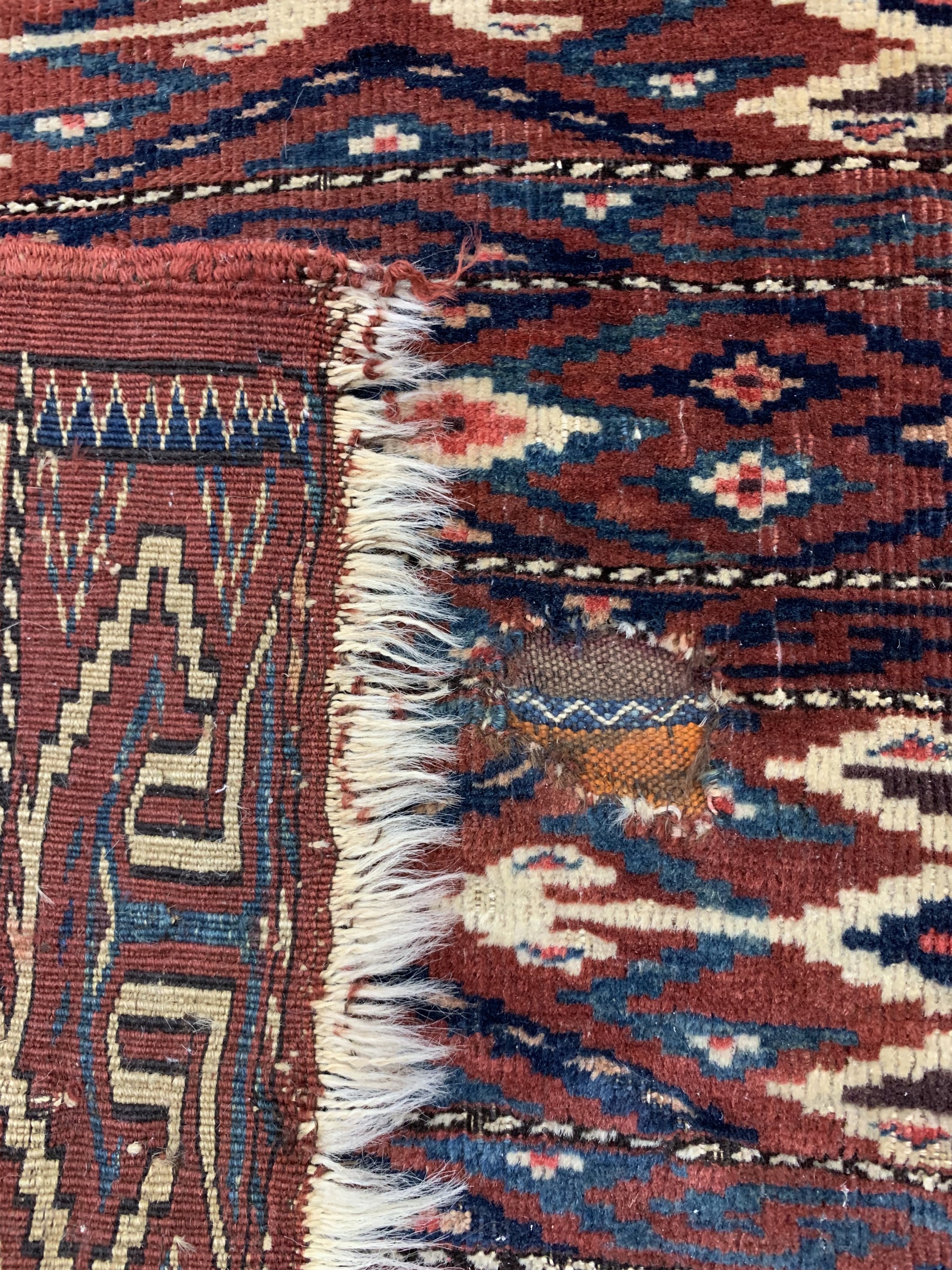 Detail e: Antiker Yomud, Turkmenistan, um 1900, Wolleauf Wolle, ca. 255 x 148 cm, EHZ: 4