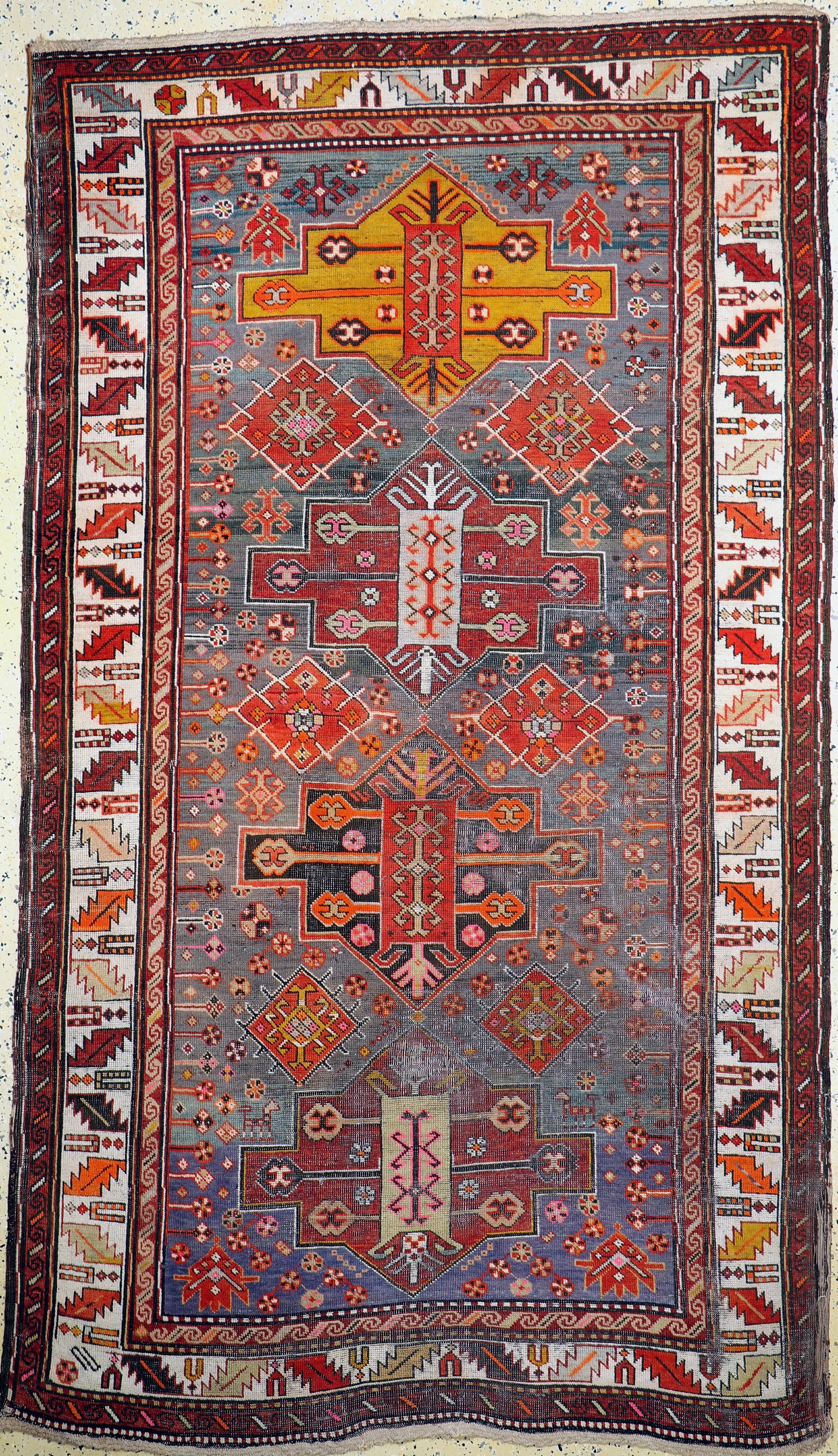 Antiker Kazak, Kaukasus, um 1900, Wolle aufWolle, ca. 270 x 156 cm, EHZ: 4
