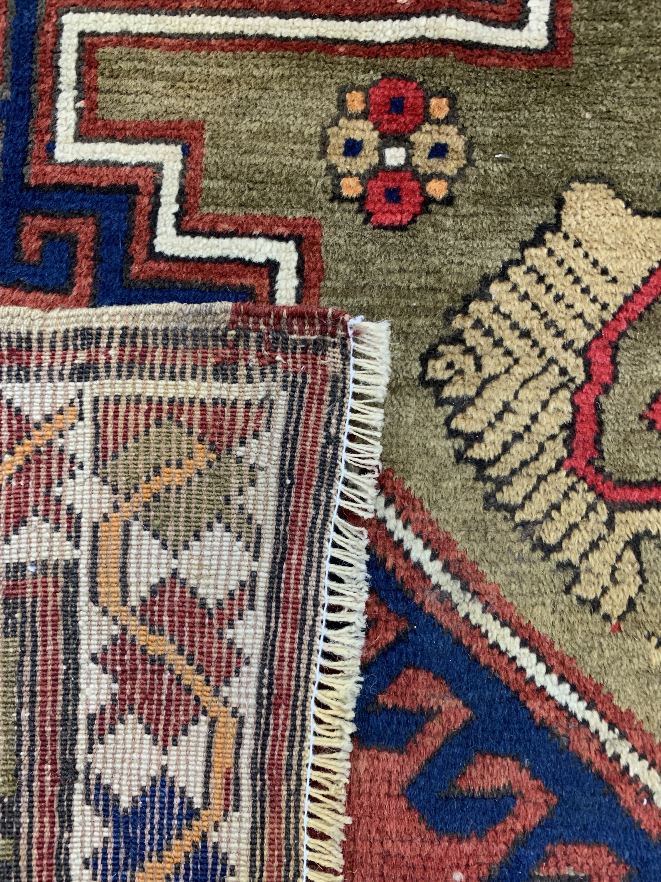 Detail e: Kazak antik, Kaukasus, um 1900, Wolle auf Wolle, ca. 210 x 143 cm, EHZ: 3