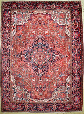 Image 26723406 - Heriz old, Persia, around 1960, wool on cotton, approx. 395 x 295 cm, condition: 2-3. Rugs, Carpets & Flatweaves