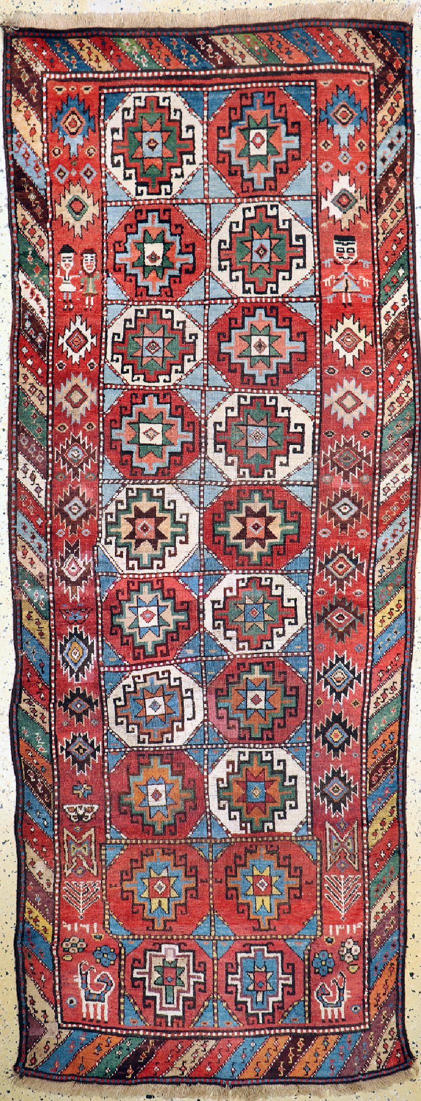 Moghan-Gandje antik, Kaukasus, datiert 1314(1891), Wolle auf Wolle, ca. 267 x 102 cm,EHZ: 3 restauriert. siehe Orientteppiche Battenberg Band 1 von ...