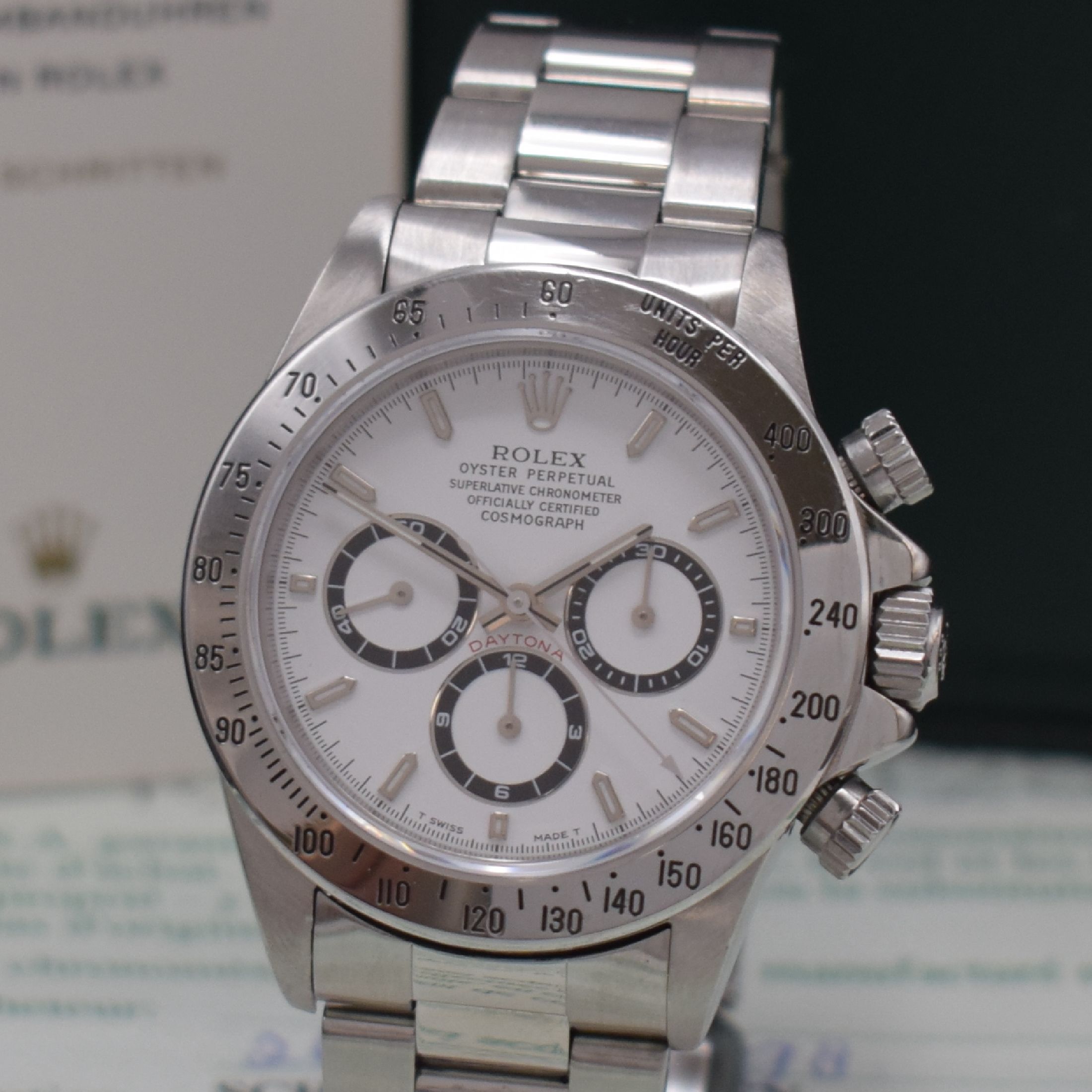 Detail a: ROLEX Herrenarmbanduhr Oyster Perpetual Cosmograph Daytona Referenz 16520, U-Serie, LC 137, Chronometer der Superlative in Edelstahl inkl. ...