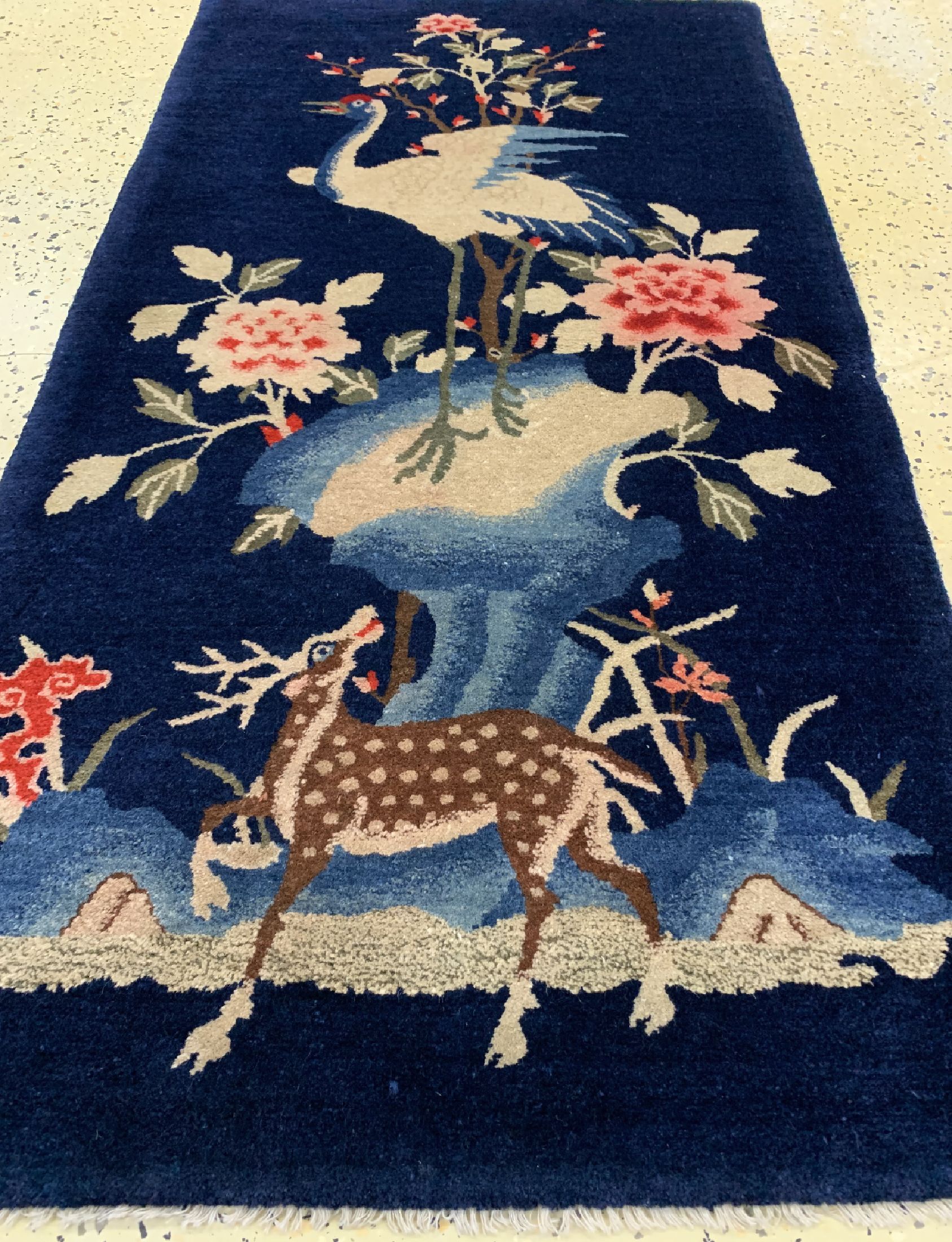 Detail c: Pao Tow antik, China, um 1910, Wolle auf Baumwolle, ca. 145 x 75 cm, EHZ: 2, (kleine Restaurierungen)