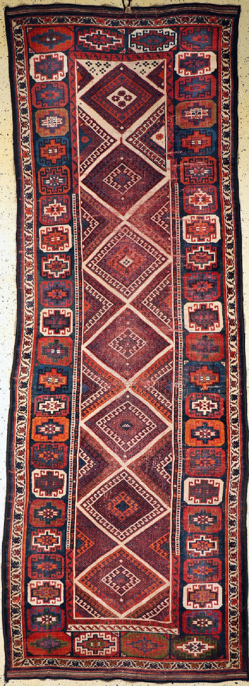 Antiker Weramin, Persien, um 1900, Wolle auf Wolle, ca. 340 x 124 cm, EHZ: 3-4