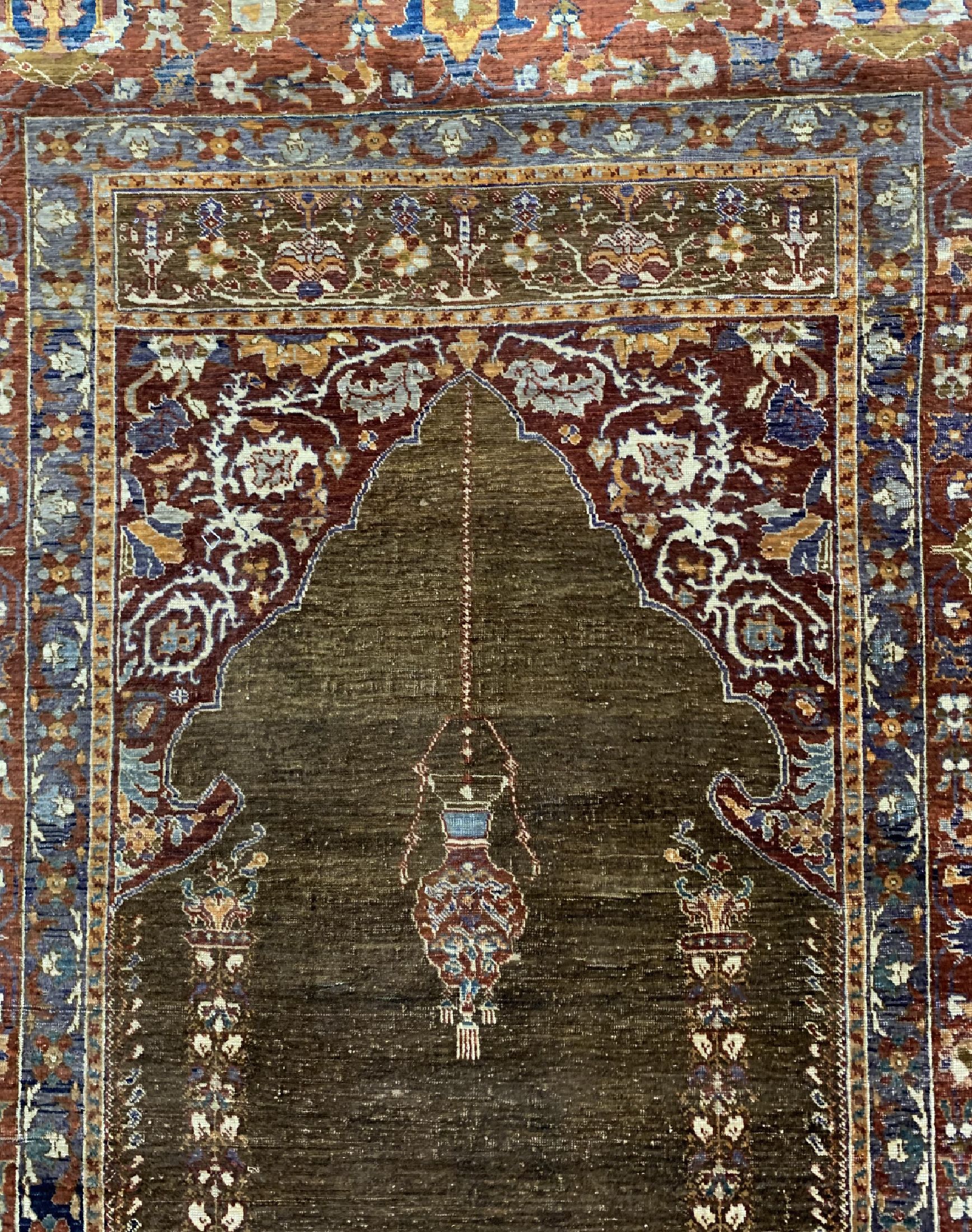 Detail c: Antiker Seiden Bursa, Türkei, 19.Jhd, reineNaturseide, ca. 190 x 126 cm, EHZ: 4(Morsch).