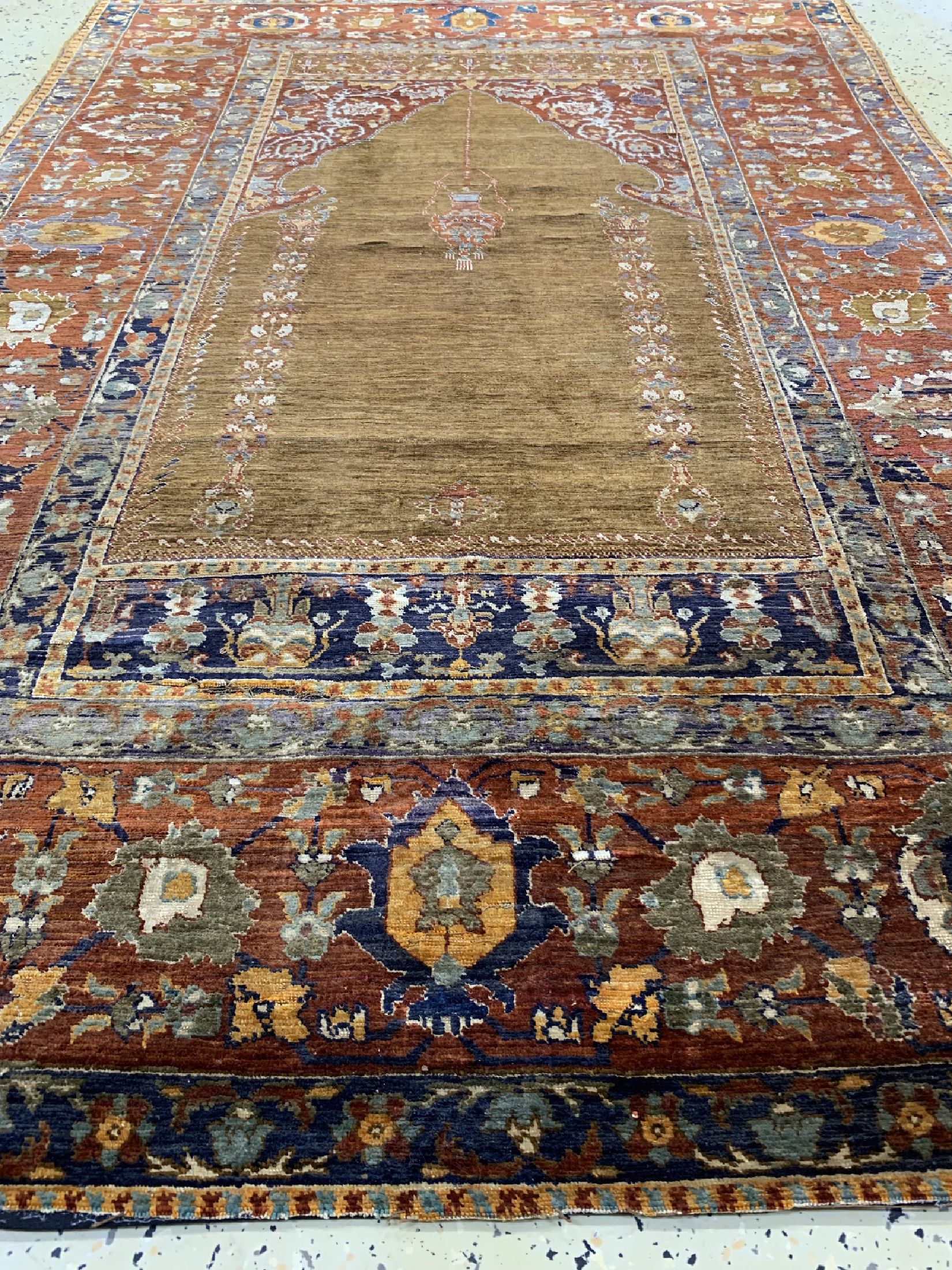 Detail d: Antiker Seiden Bursa, Türkei, 19.Jhd, reineNaturseide, ca. 190 x 126 cm, EHZ: 4(Morsch).